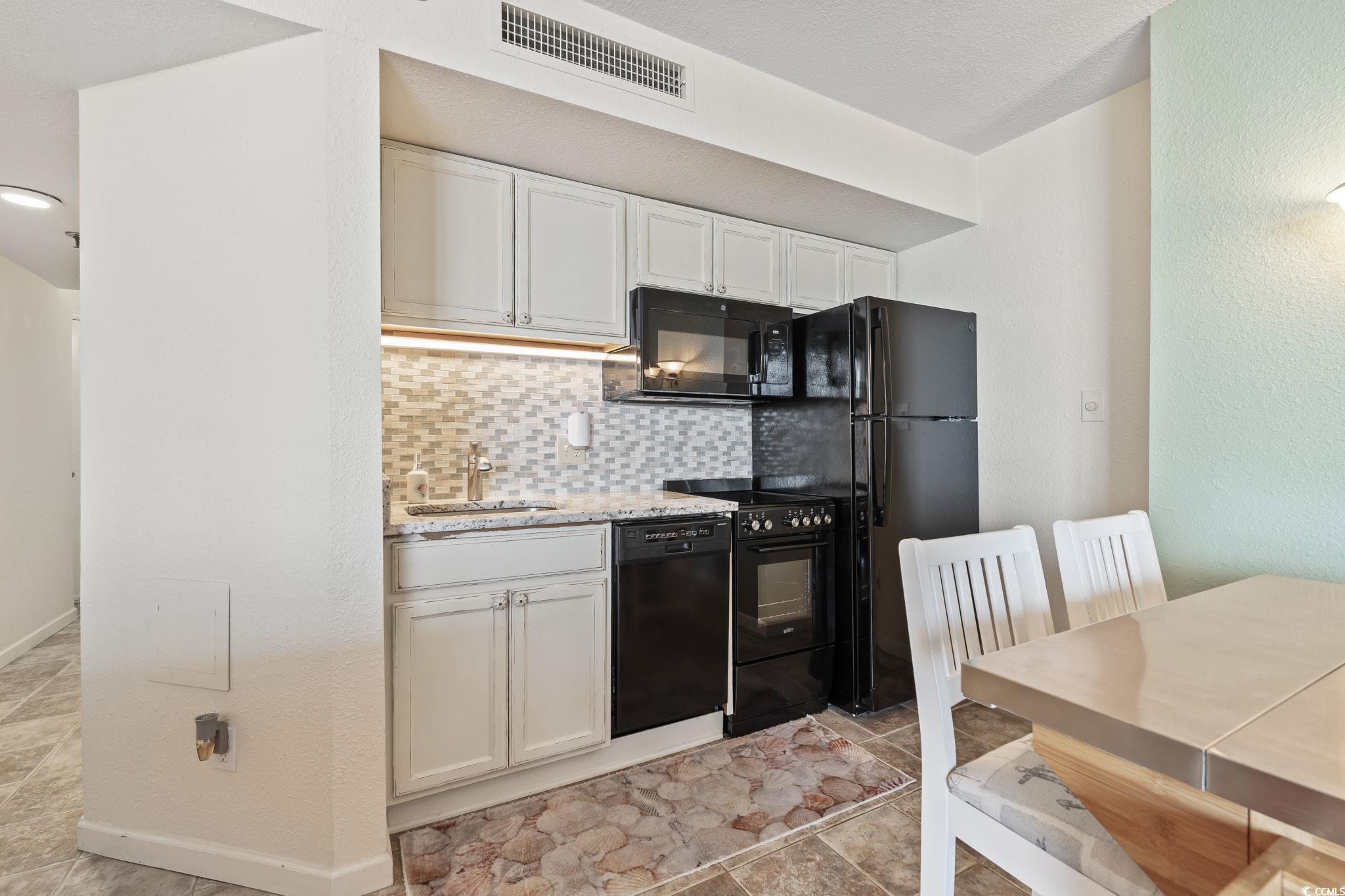 5523 North Ocean Blvd. Property Photo 13