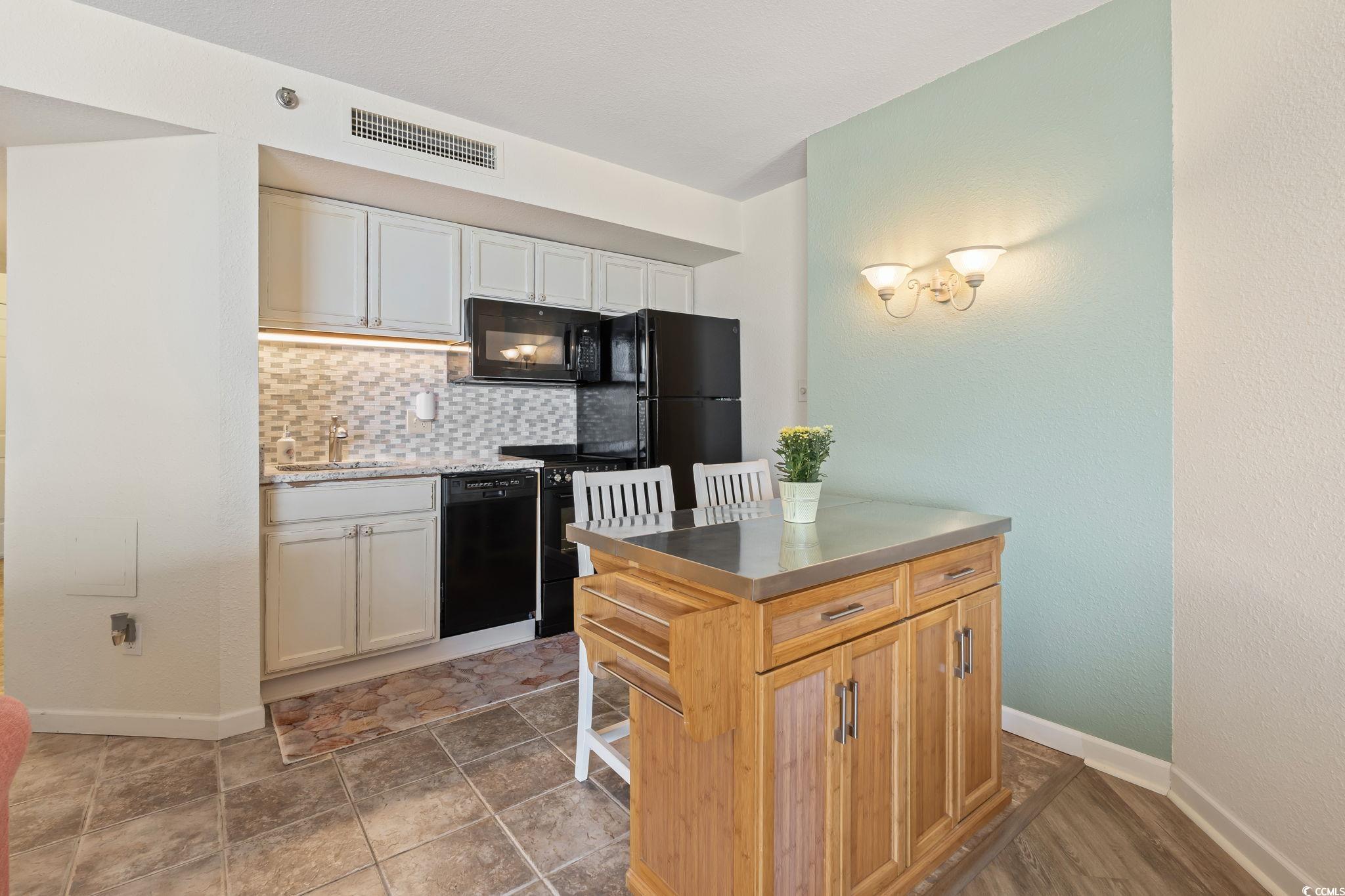 5523 North Ocean Blvd. Property Photo 14