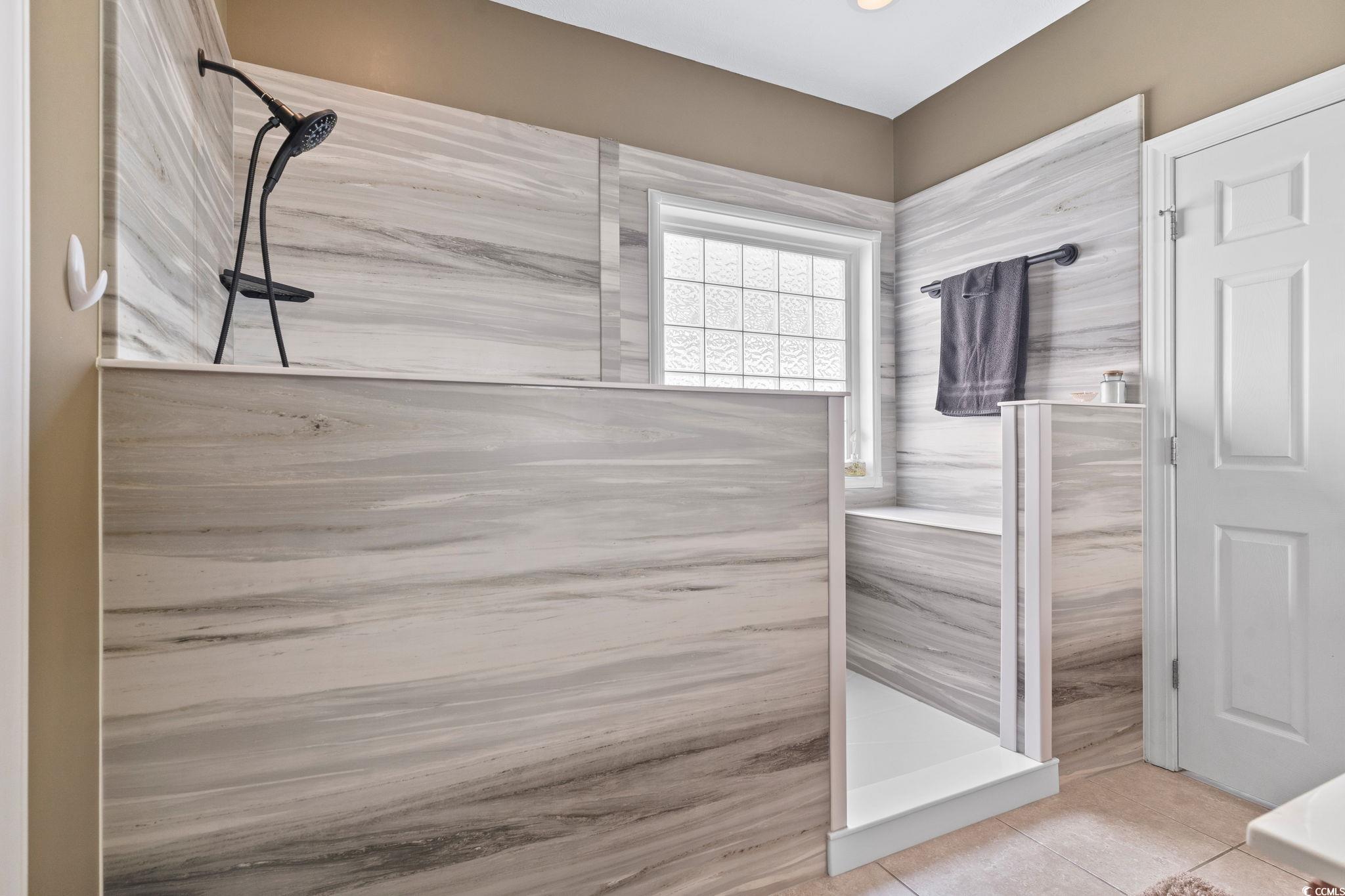 232 White Water Loop Property Photo 2