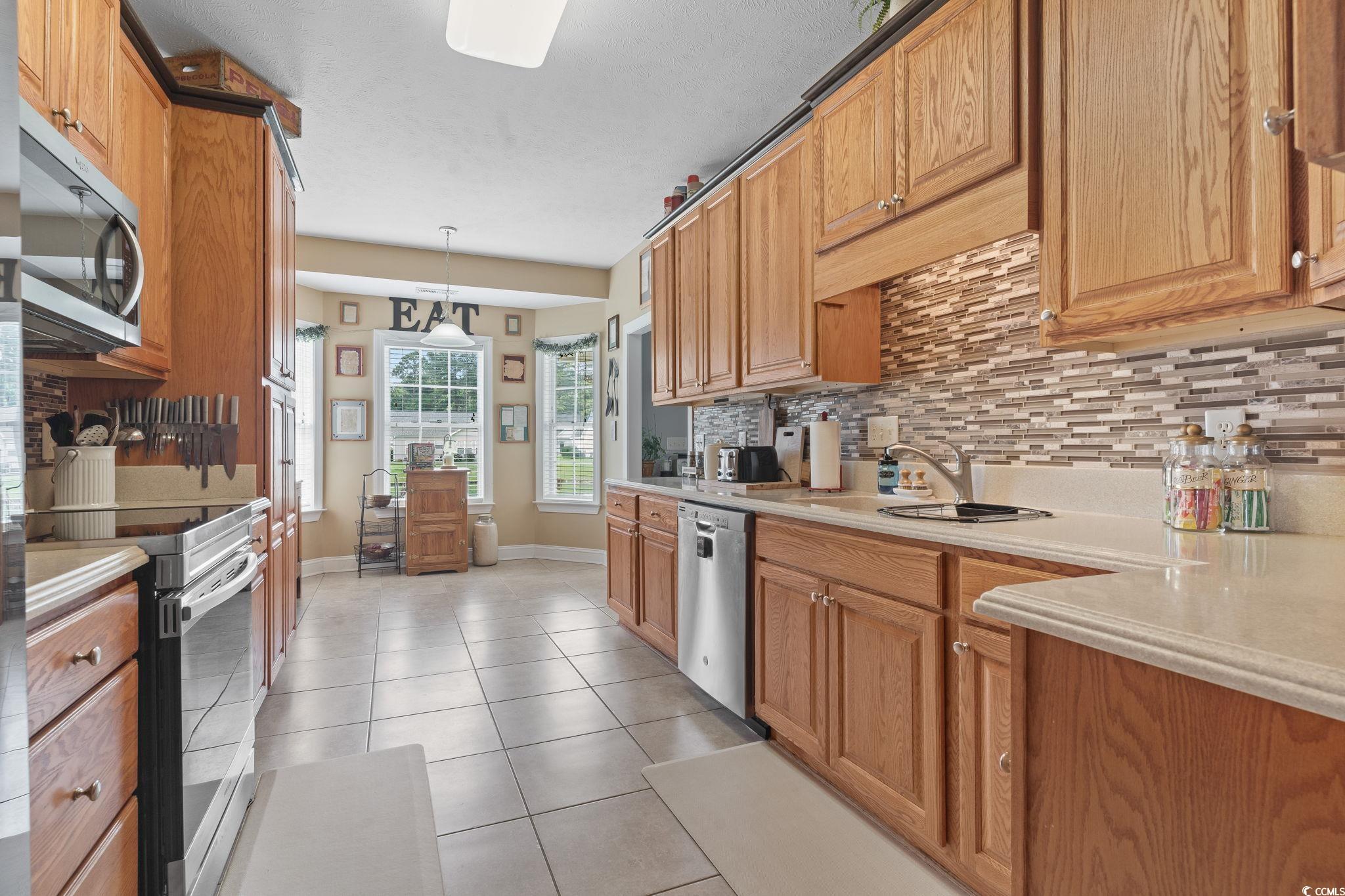 232 White Water Loop Property Photo 4