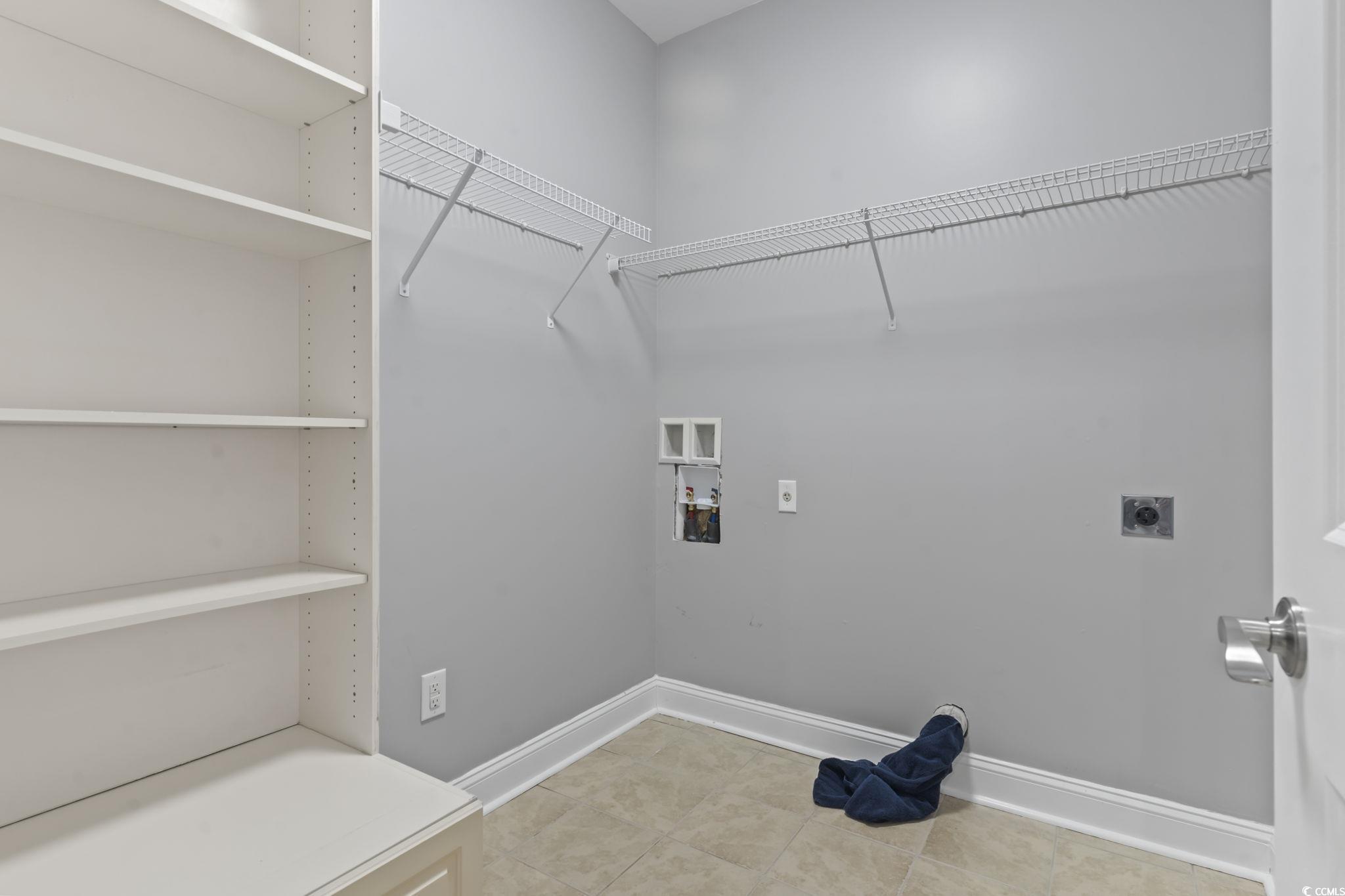 567 Sunnyside Ave. Property Photo 12