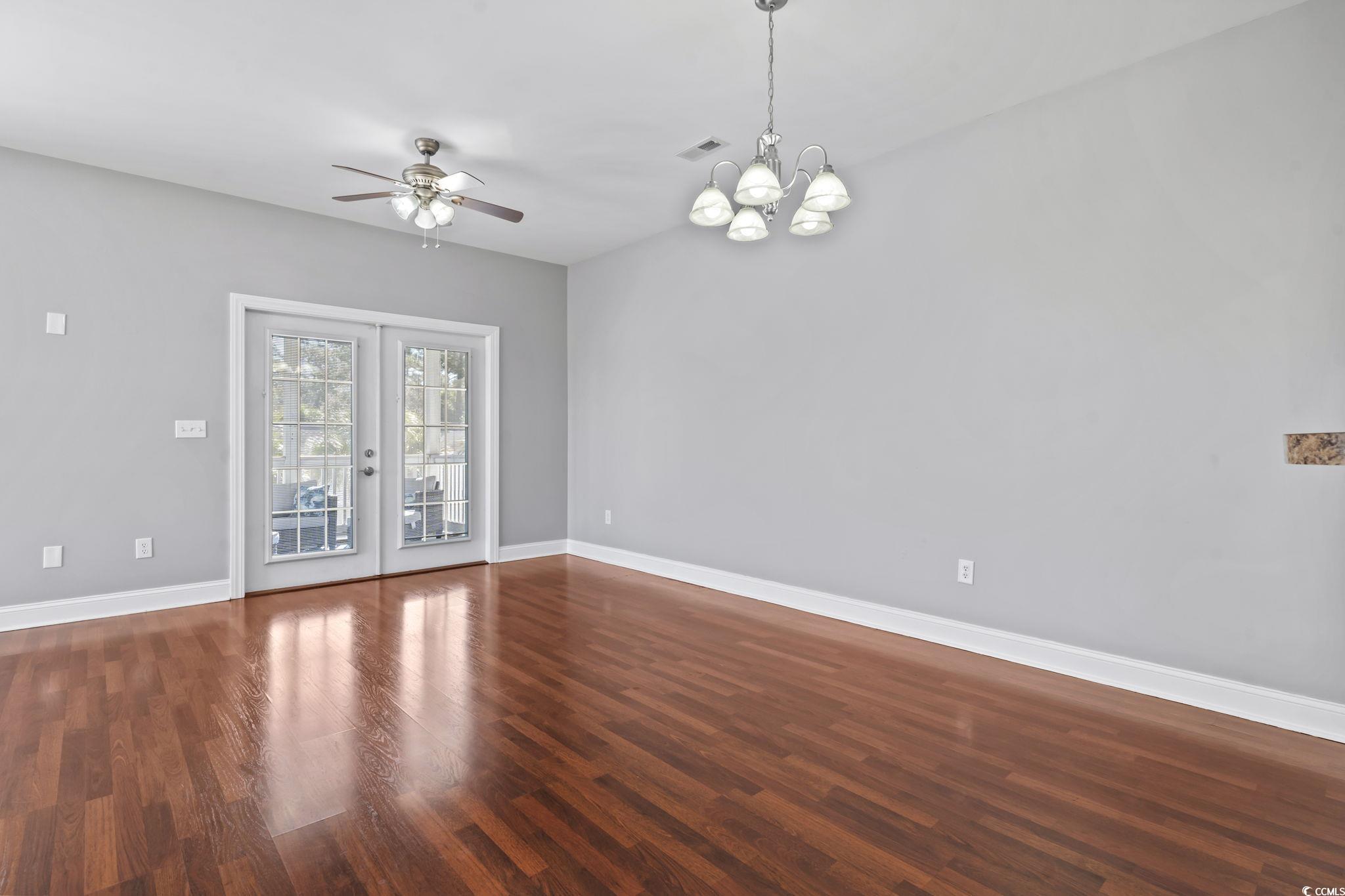 567 Sunnyside Ave. Property Photo 15
