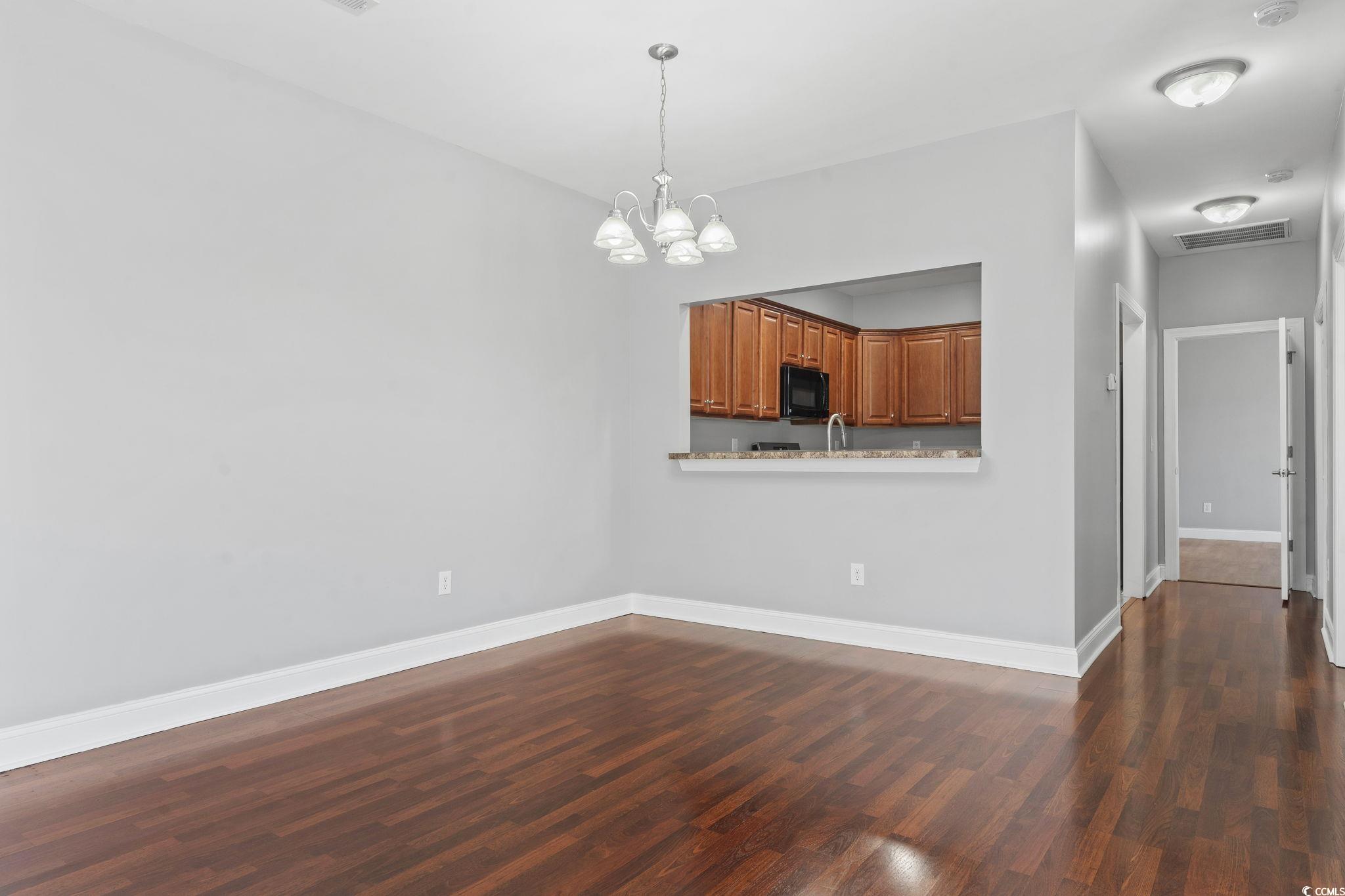 567 Sunnyside Ave. Property Photo 18
