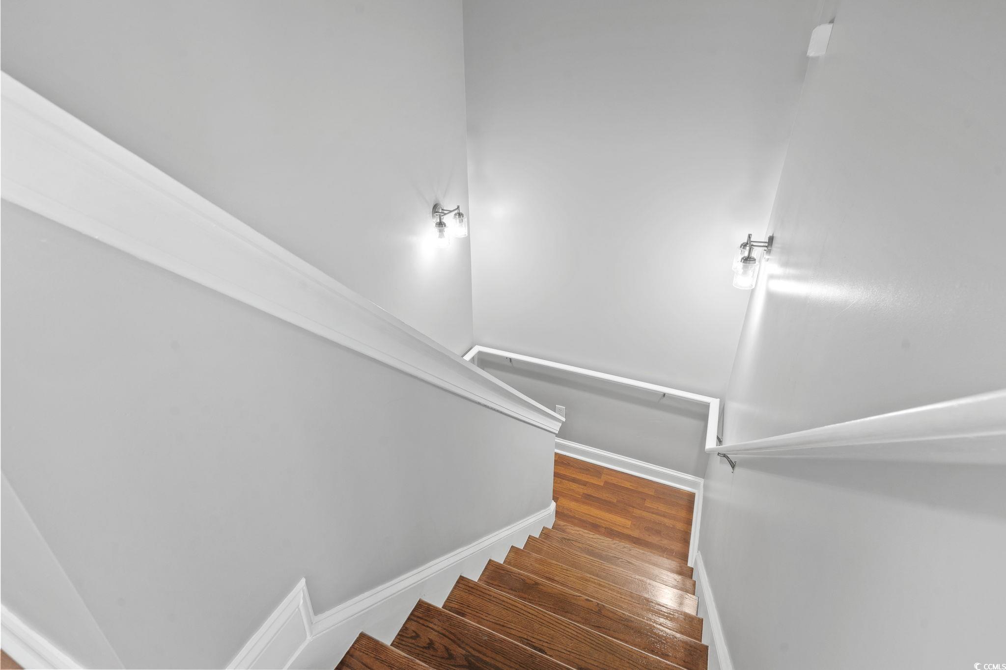 567 Sunnyside Ave. Property Photo 21