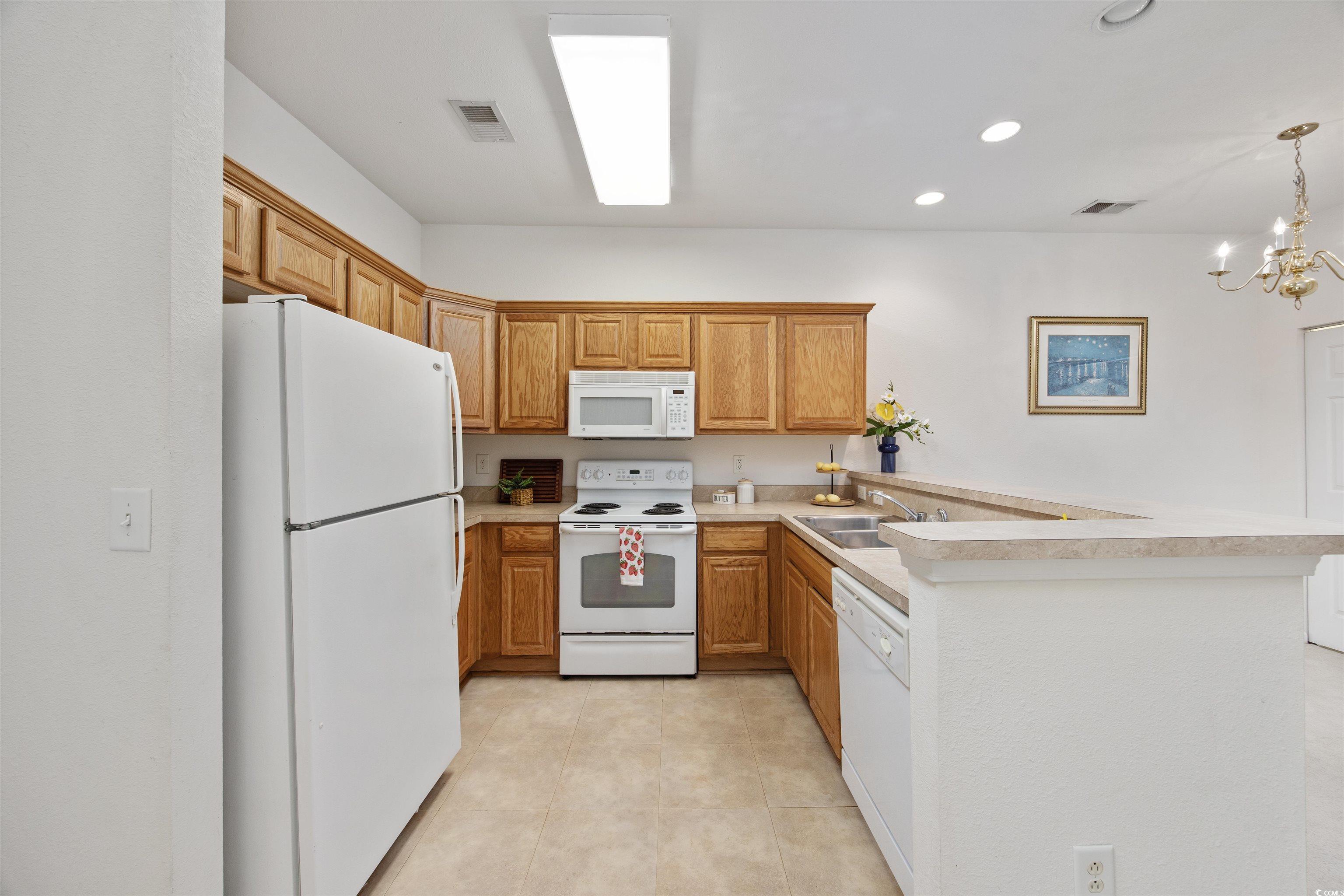 155 Chenoa Dr. Property Photo 8