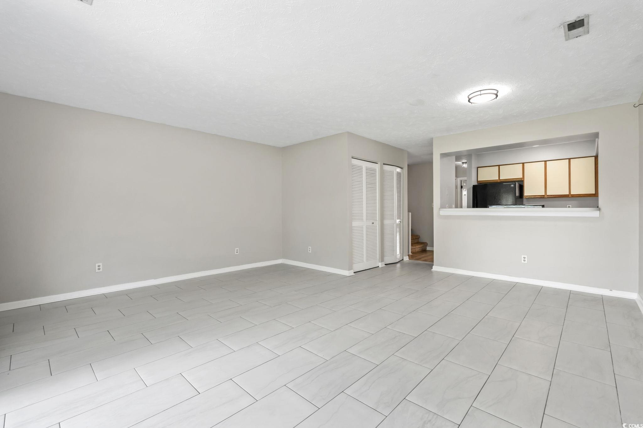 4049 Fairway Lakes Dr. Property Photo 11