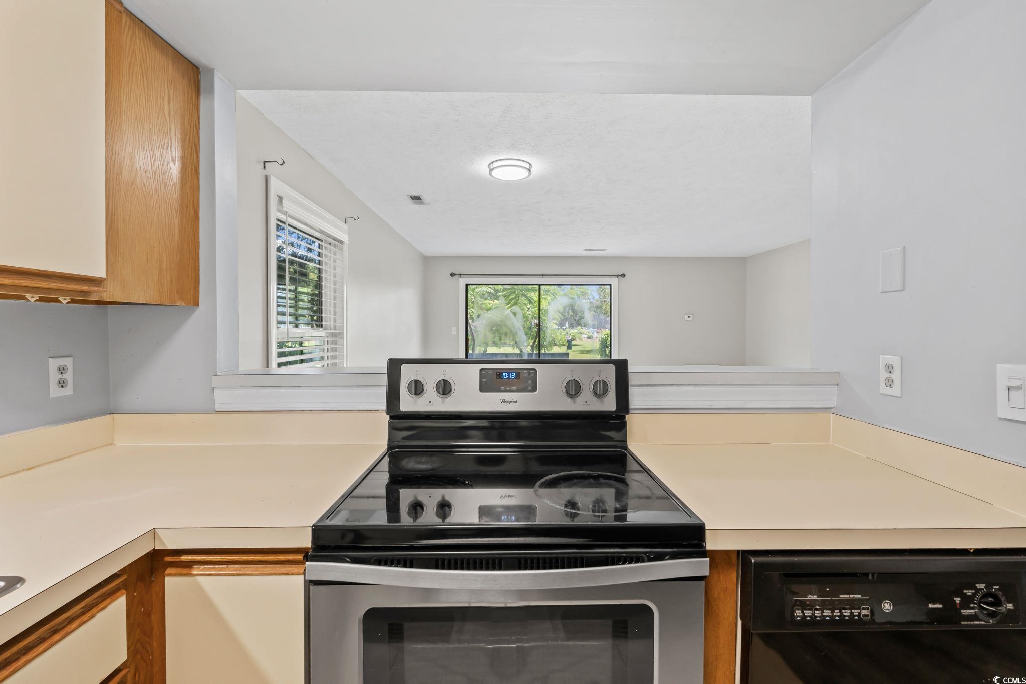 4049 Fairway Lakes Dr. Property Photo 15