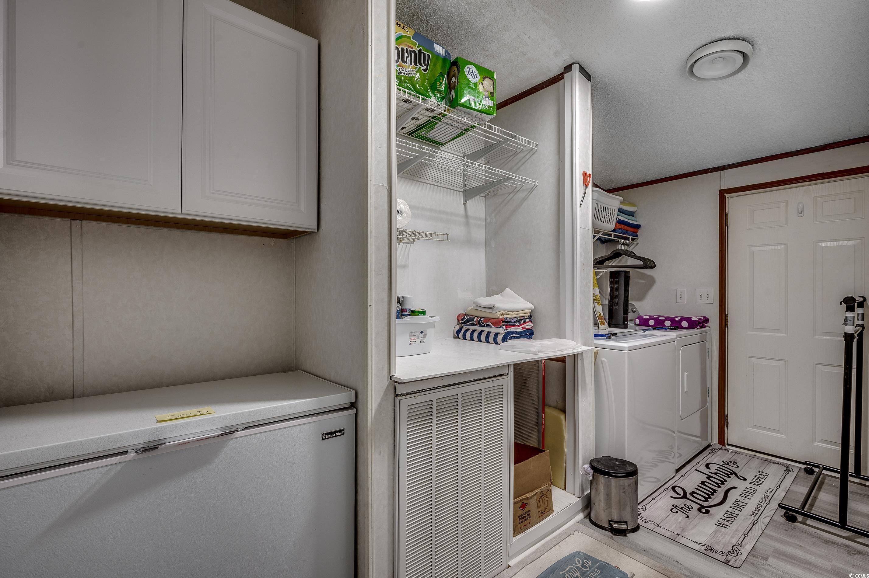 300 Rolling Ridge Dr. Property Photo 12