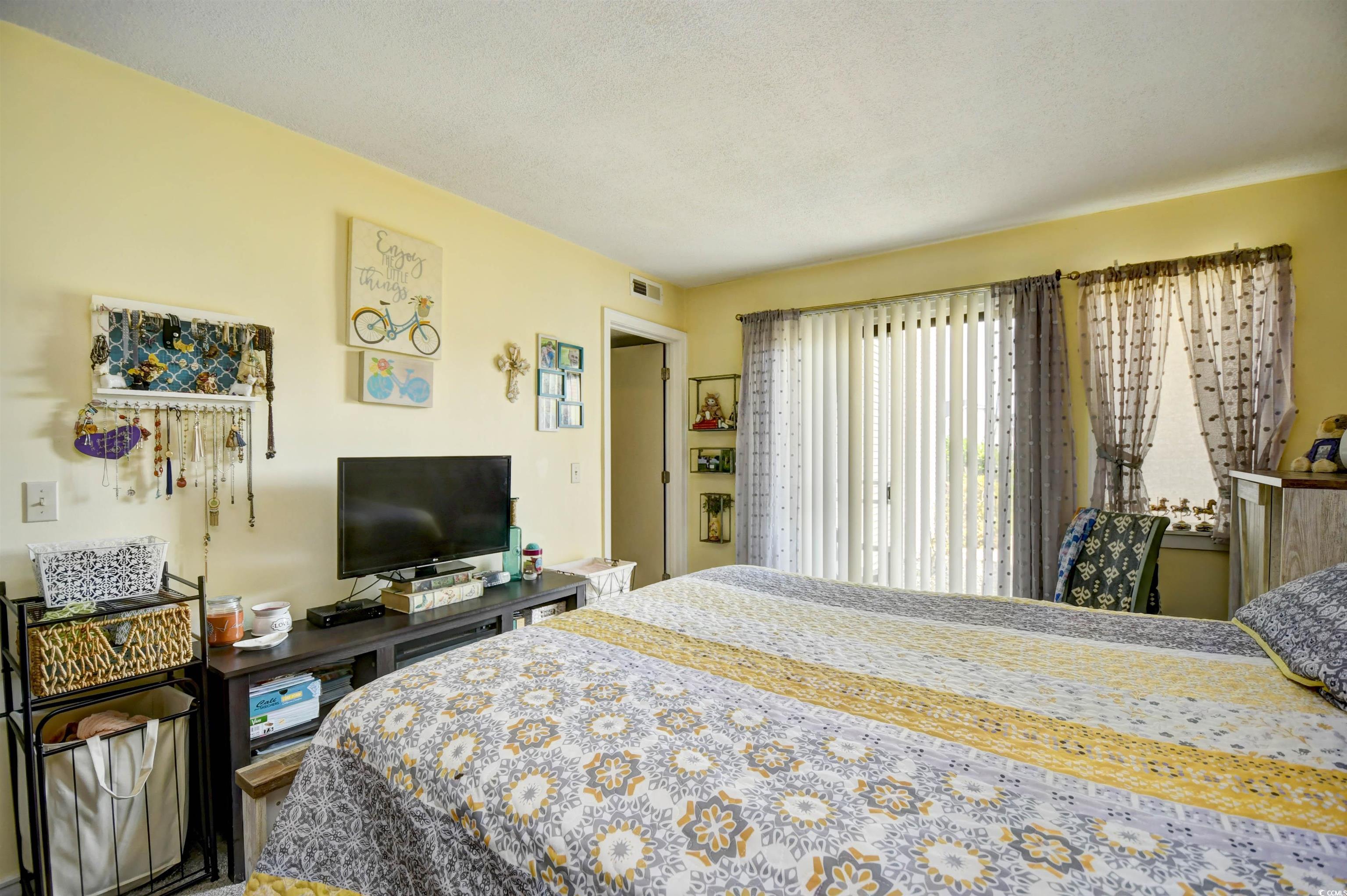 1025 Plantation Dr. Property Photo 18