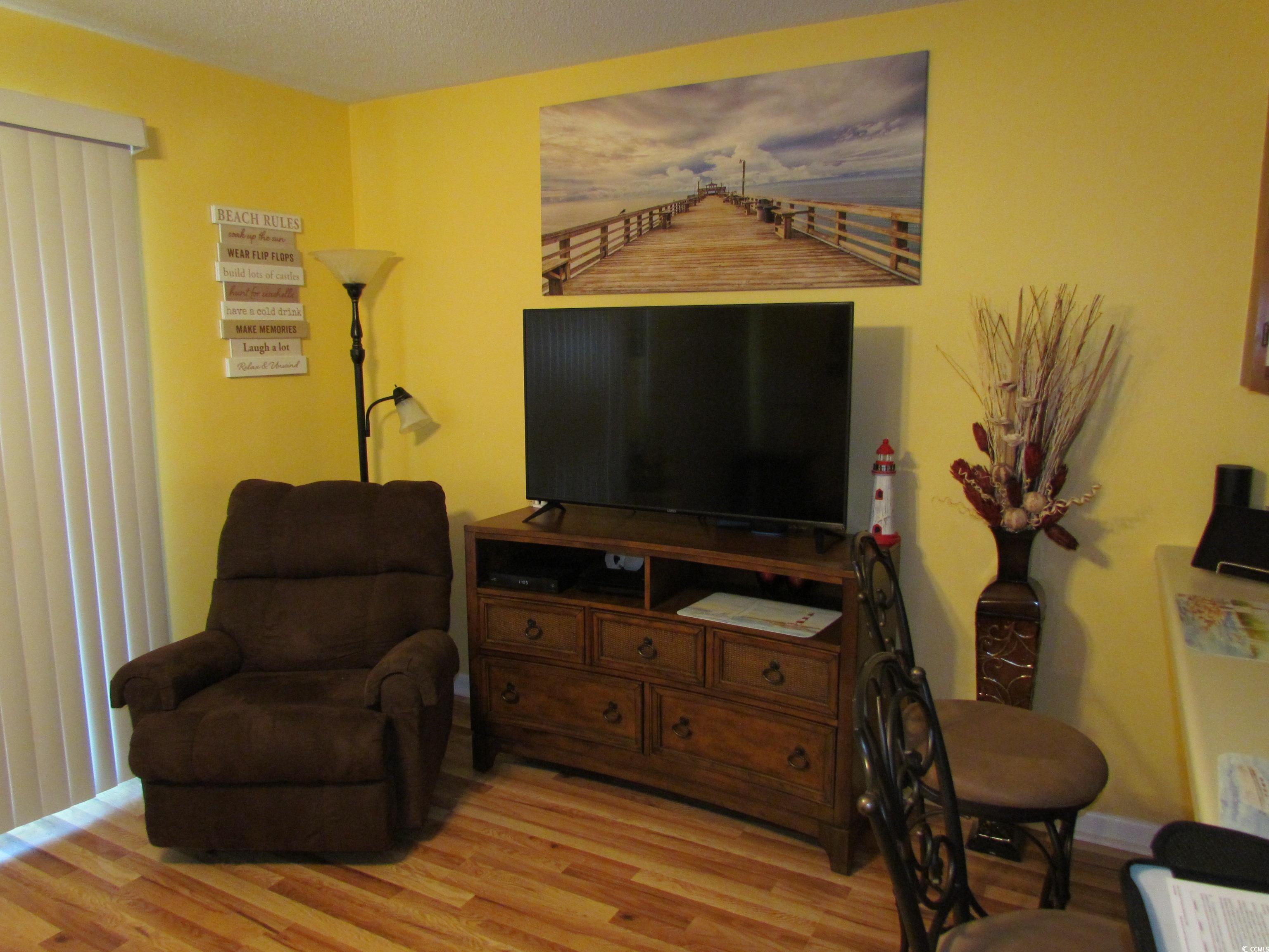 500 Fairway Village Dr. Property Photo 12