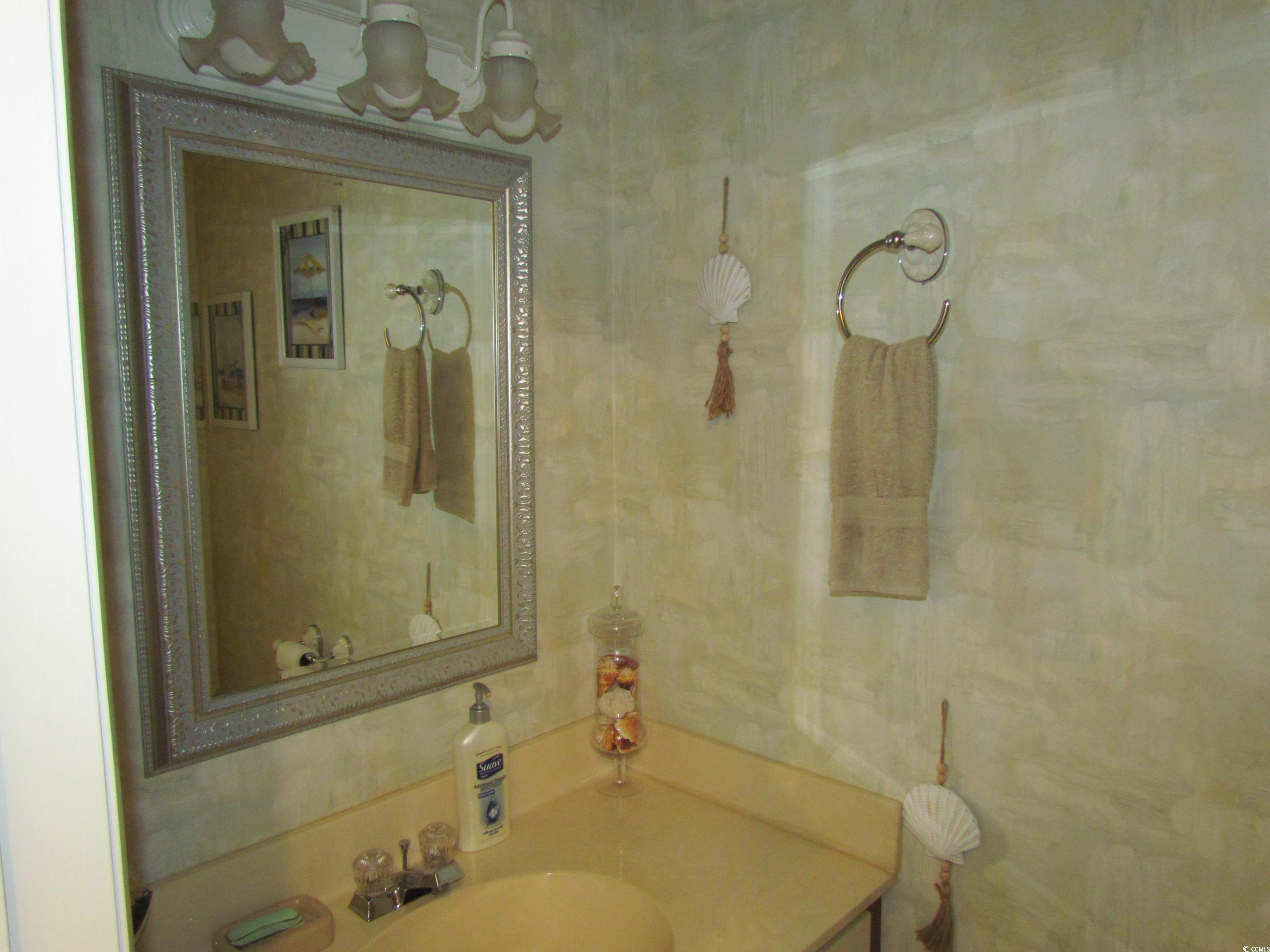 500 Fairway Village Dr. Property Photo 15