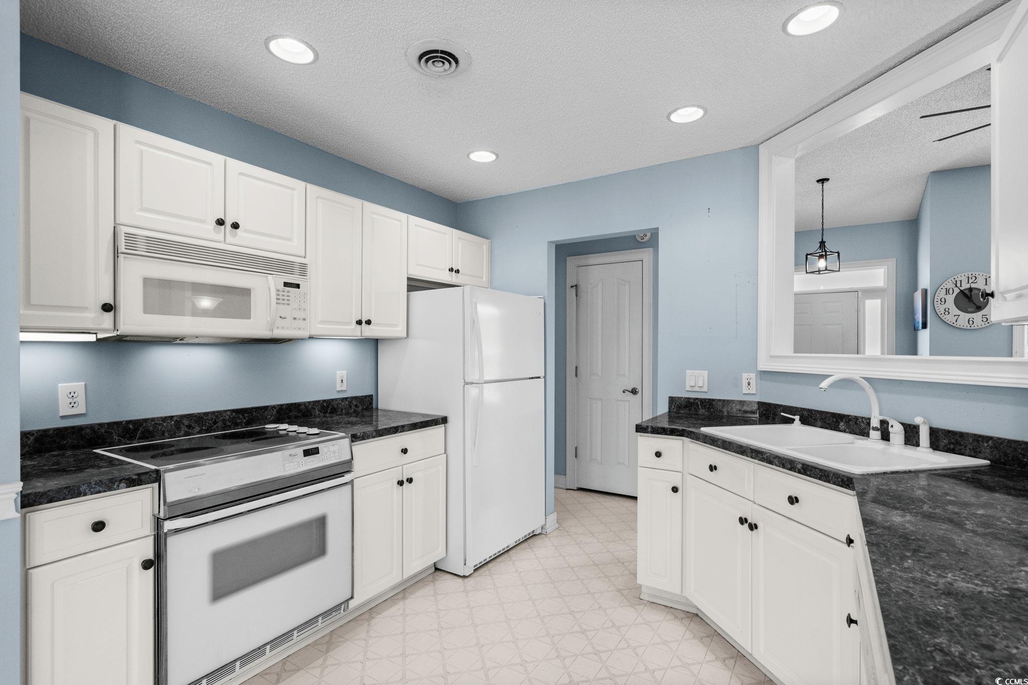 4162 Dupree Dr. Property Photo 16