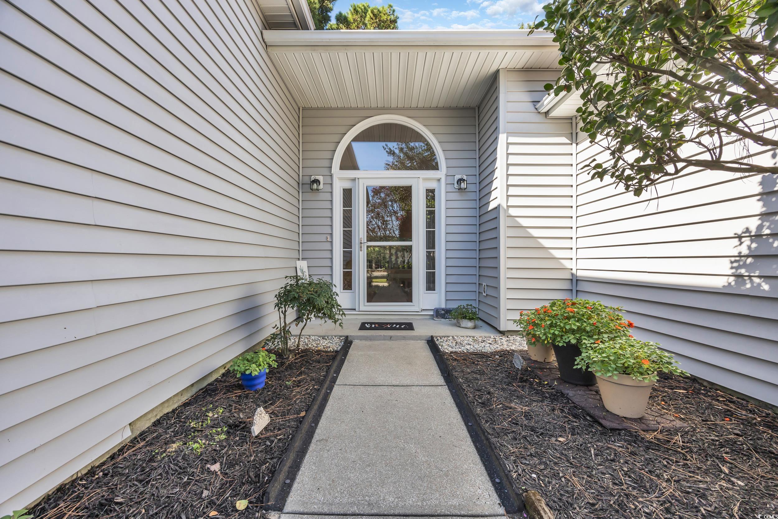 1409 Ashwood Circle Property Photo 2