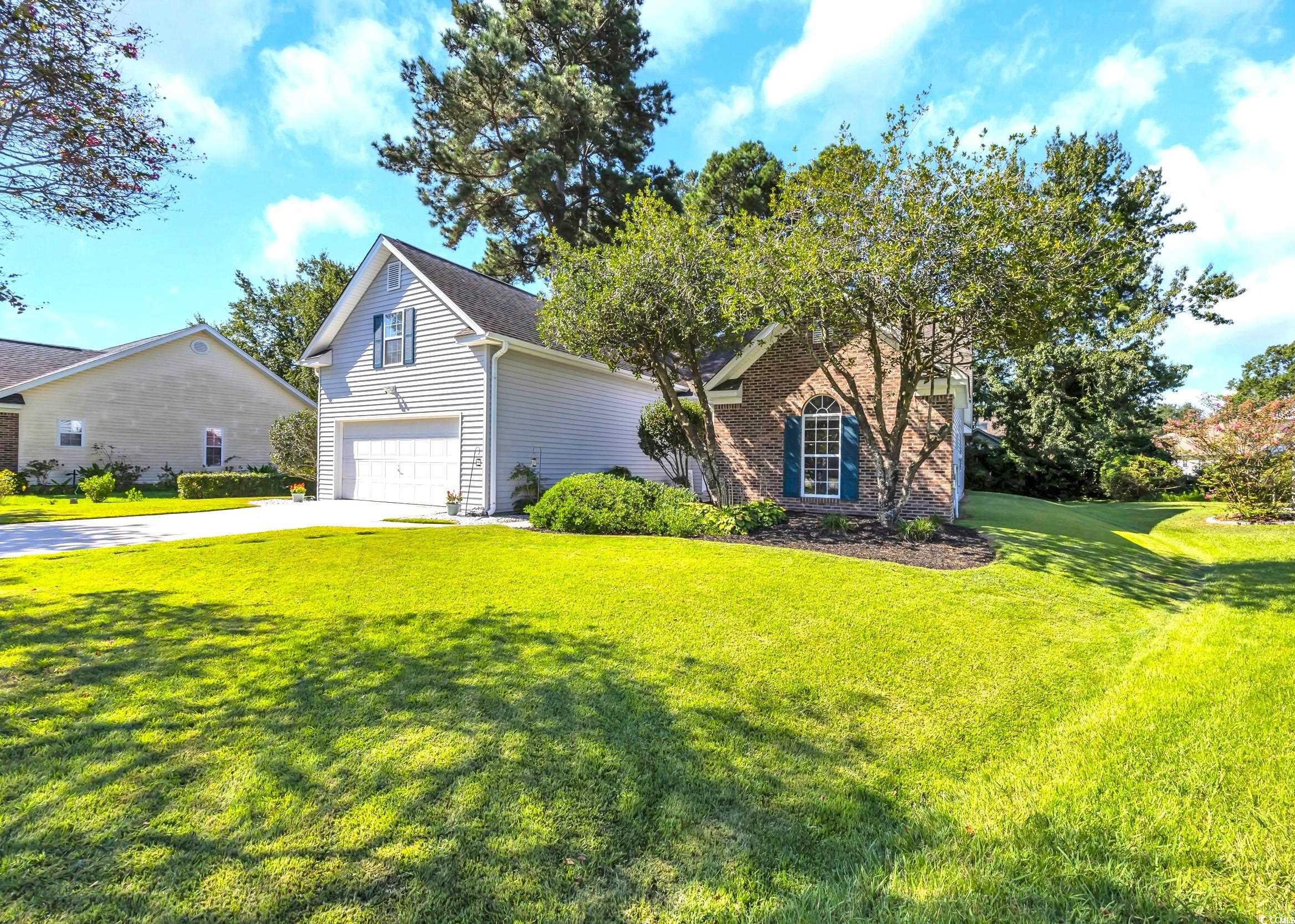 1409 Ashwood Circle Property Photo 3