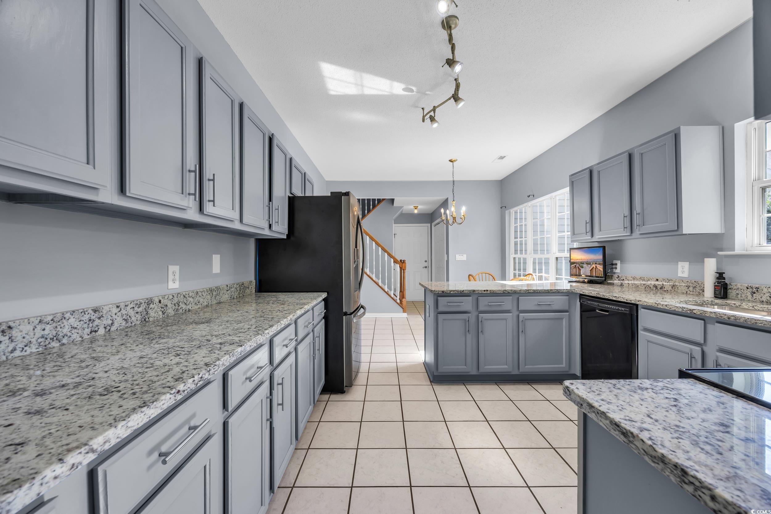 1409 Ashwood Circle Property Photo 8