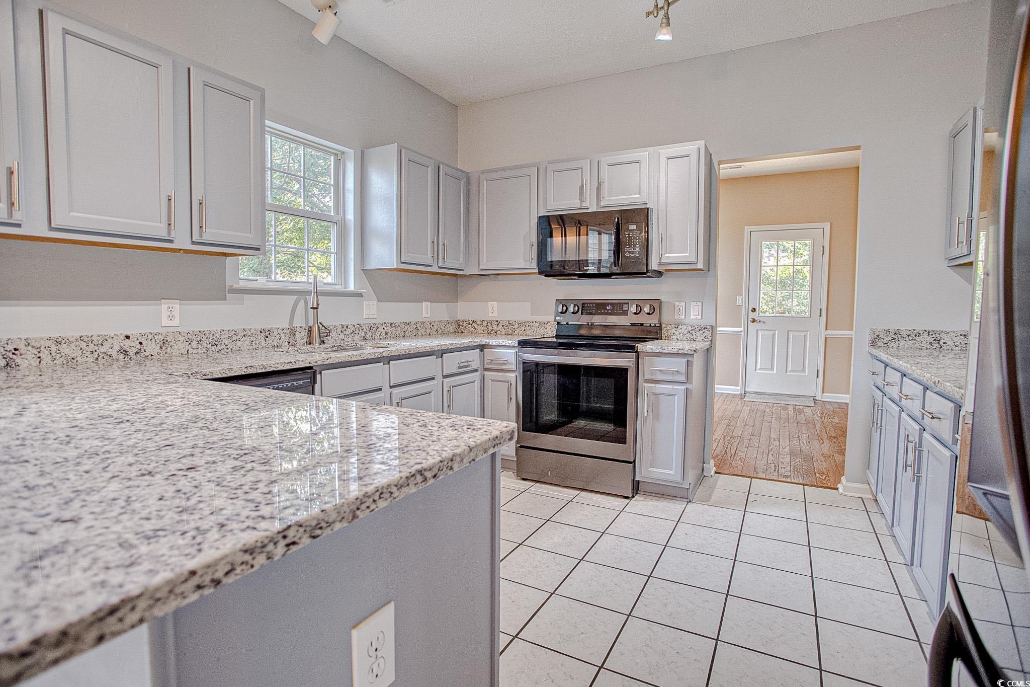 1409 Ashwood Circle Property Photo 10
