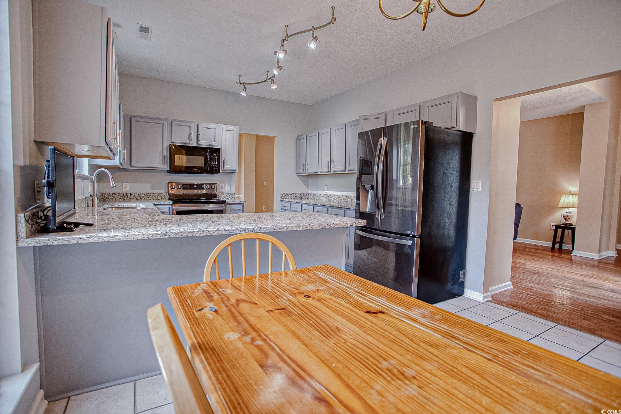 1409 Ashwood Circle Property Photo 12