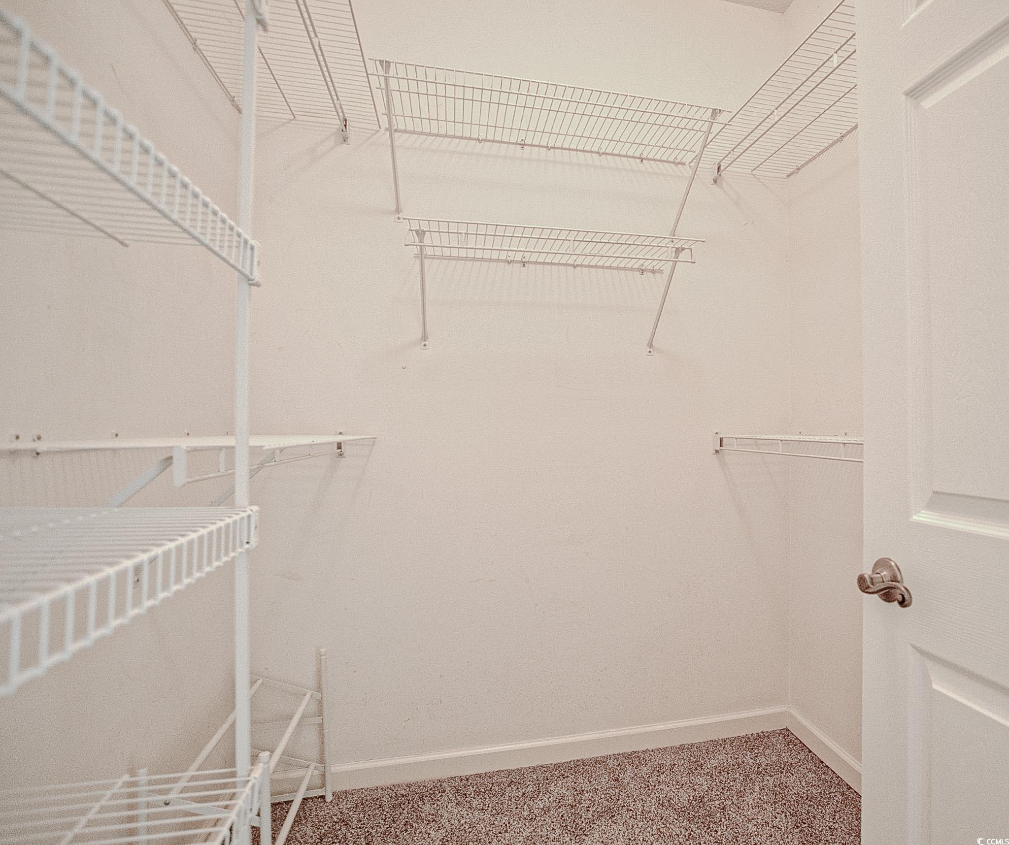 1409 Ashwood Circle Property Photo 18