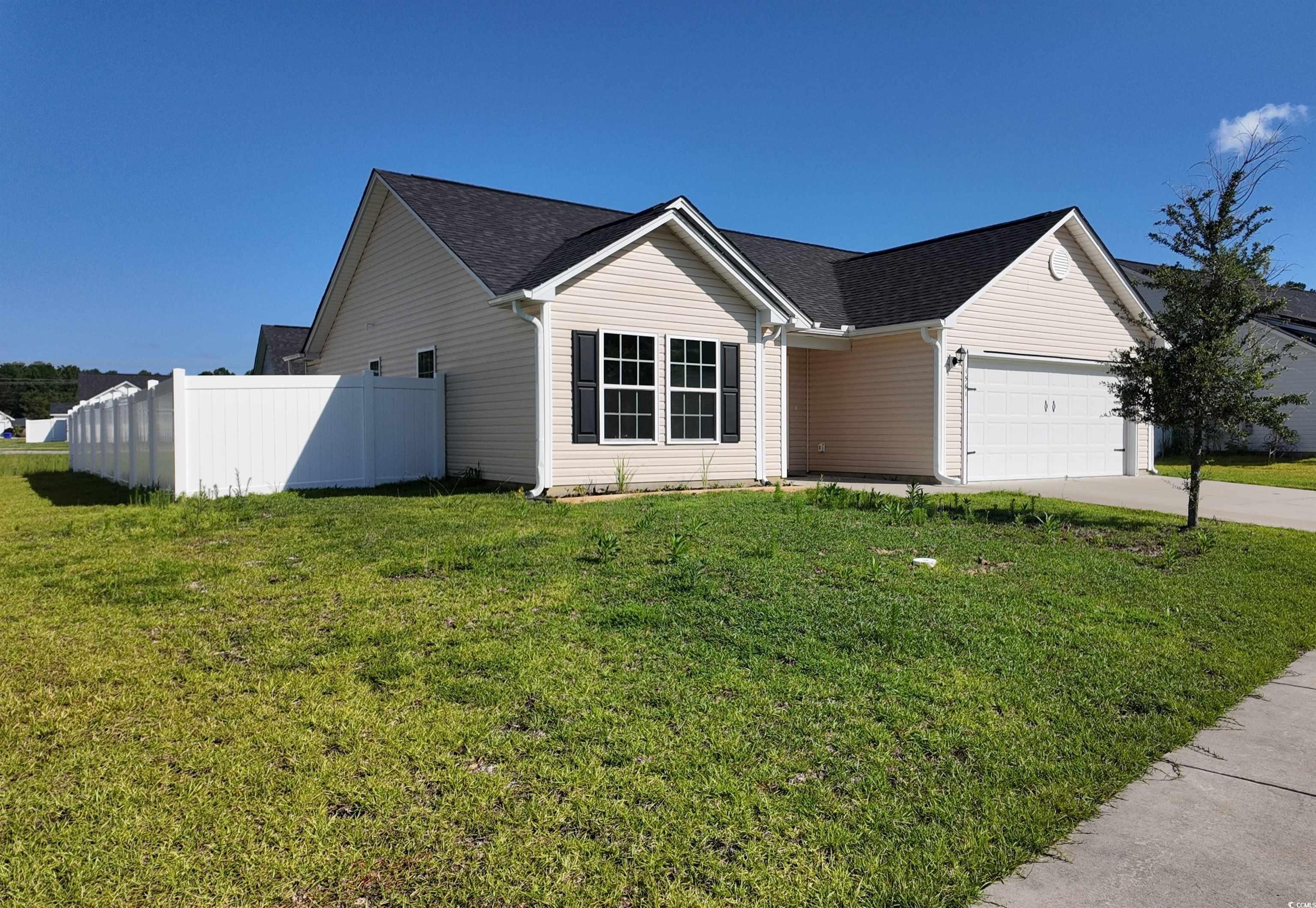 1561 Heirloom Dr. Property Photo 1
