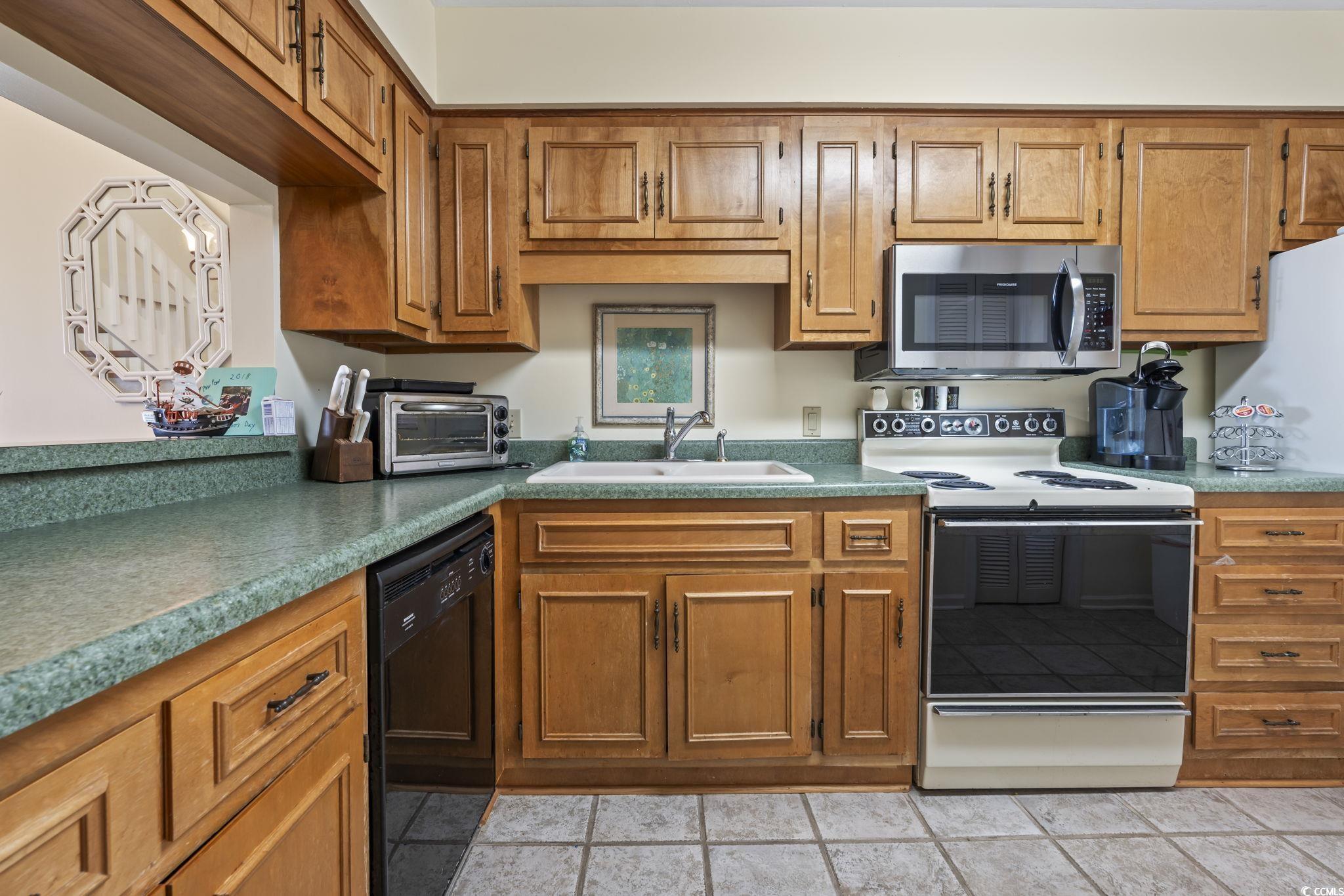 5515 N Ocean Blvd. Property Photo 5