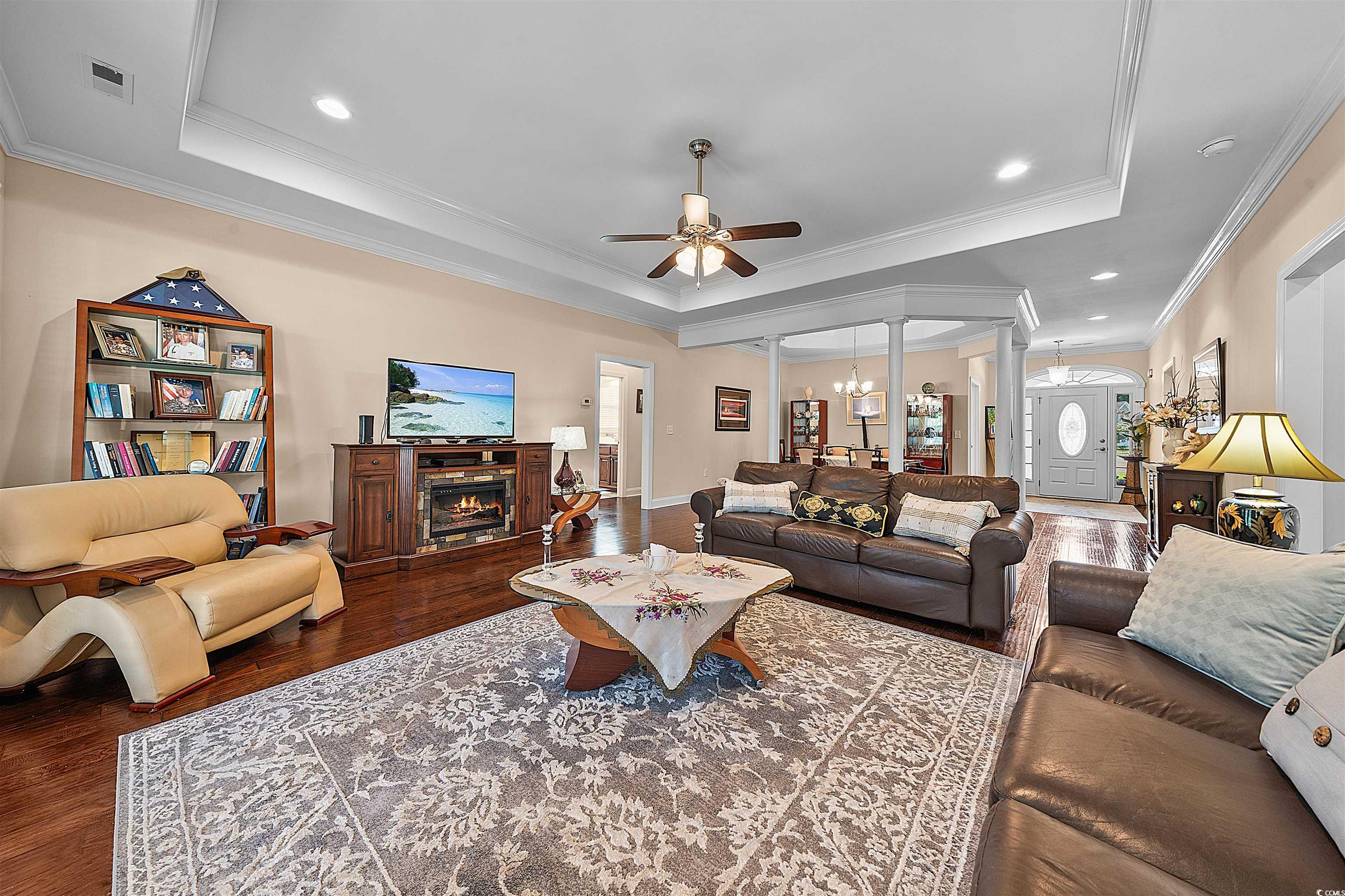 668 Barona Dr. Property Photo 3