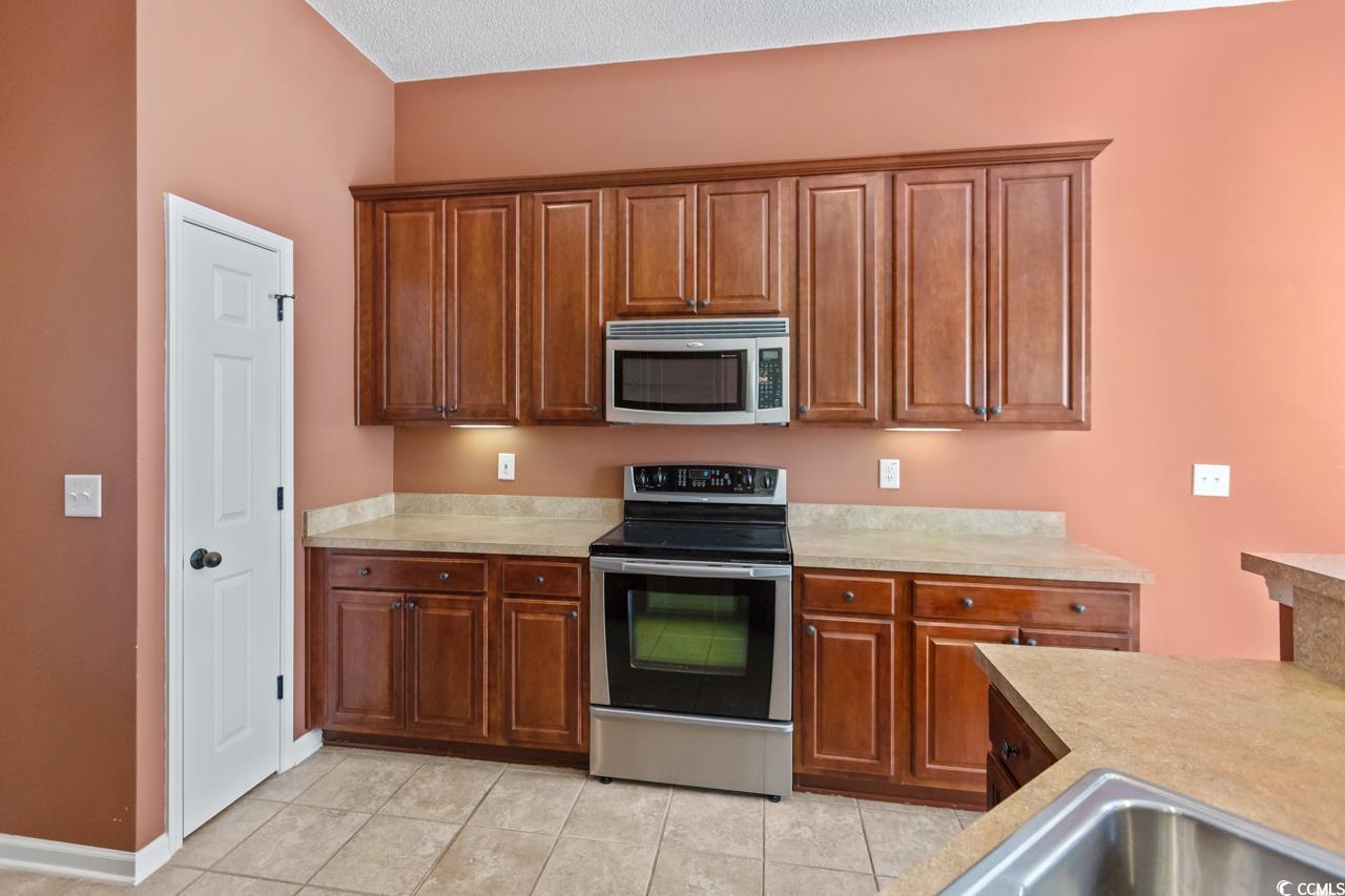 56 Willowbend Dr. Property Photo 18