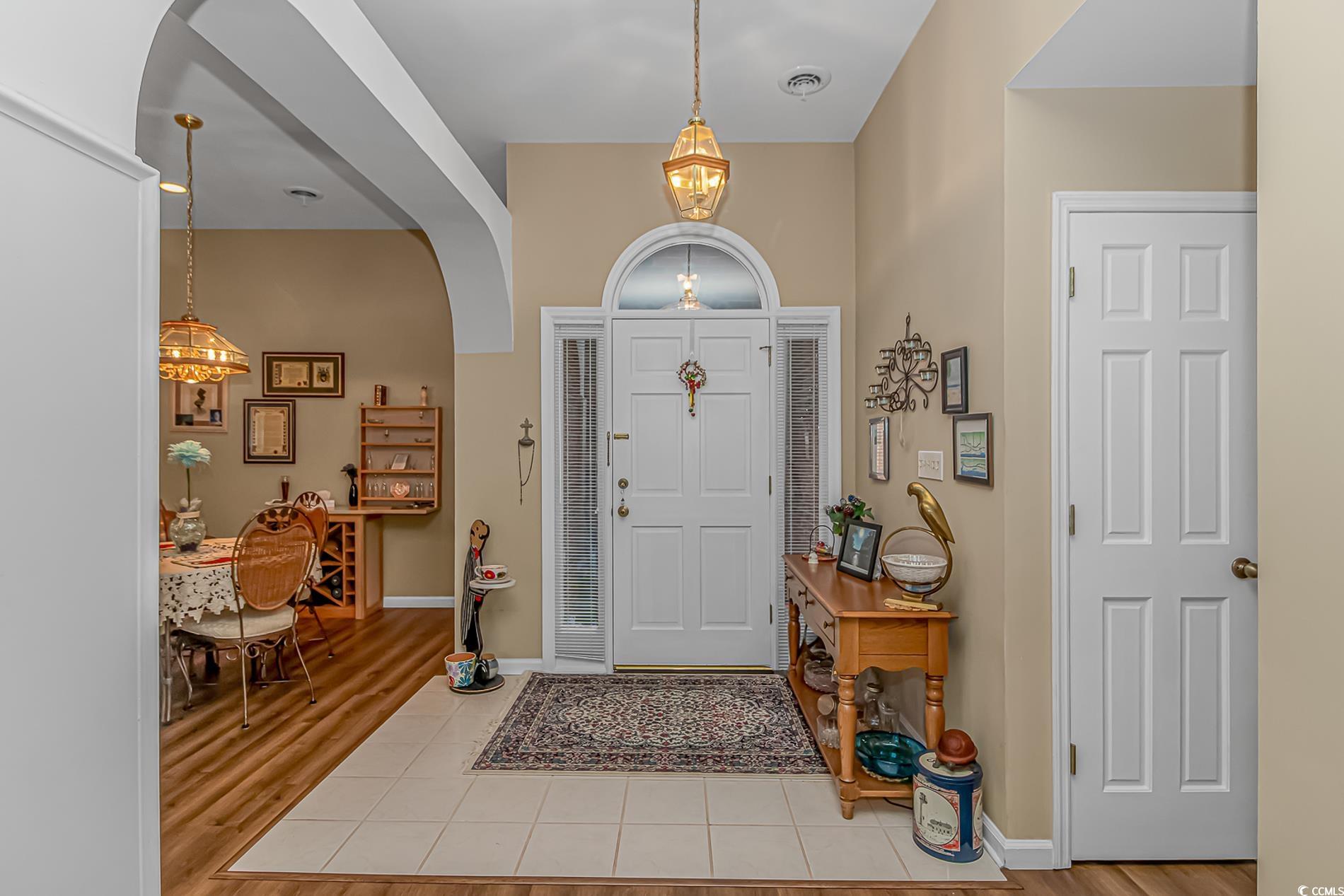 2454 Glen Dr. Property Photo 5