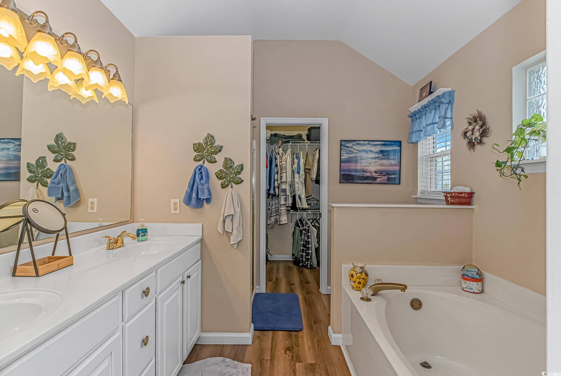 2454 Glen Dr. Property Photo 24