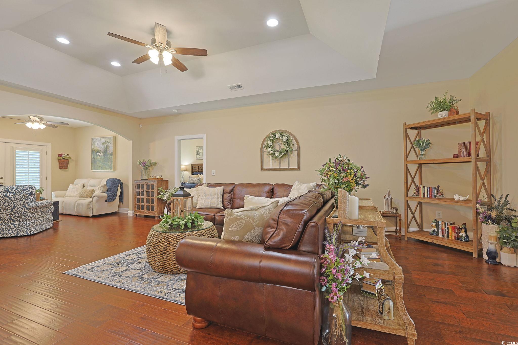 428 Arlington Circle Property Photo 3