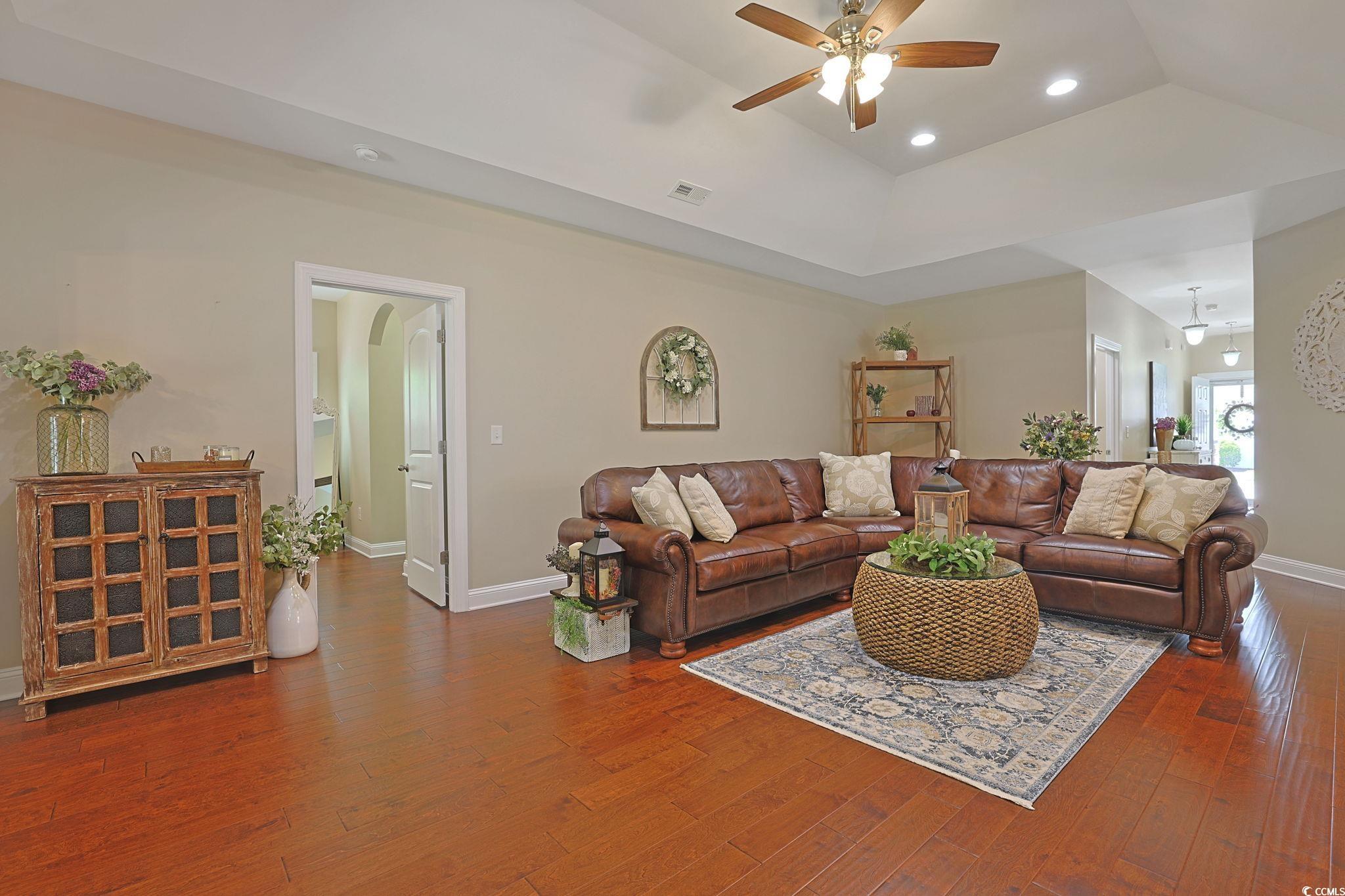 428 Arlington Circle Property Photo 5