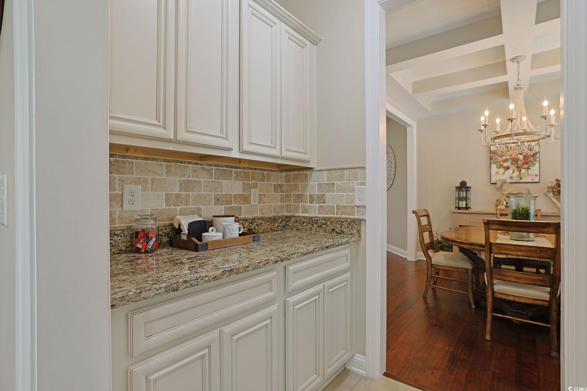 428 Arlington Circle Property Photo 11