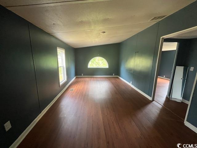 810 Kinlaw Ln. Property Photo 17