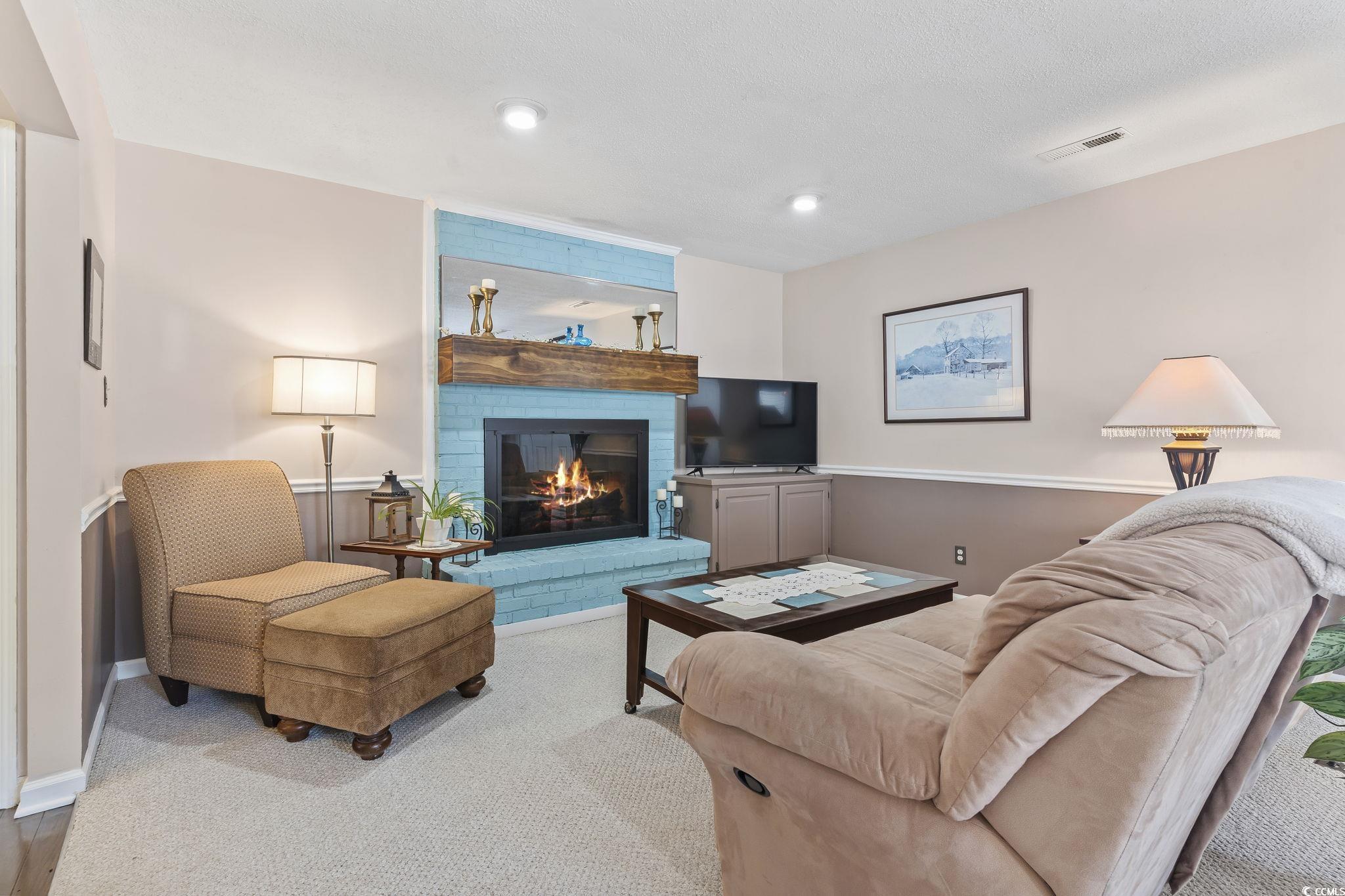 1575 Victoria Ln. Property Photo 12