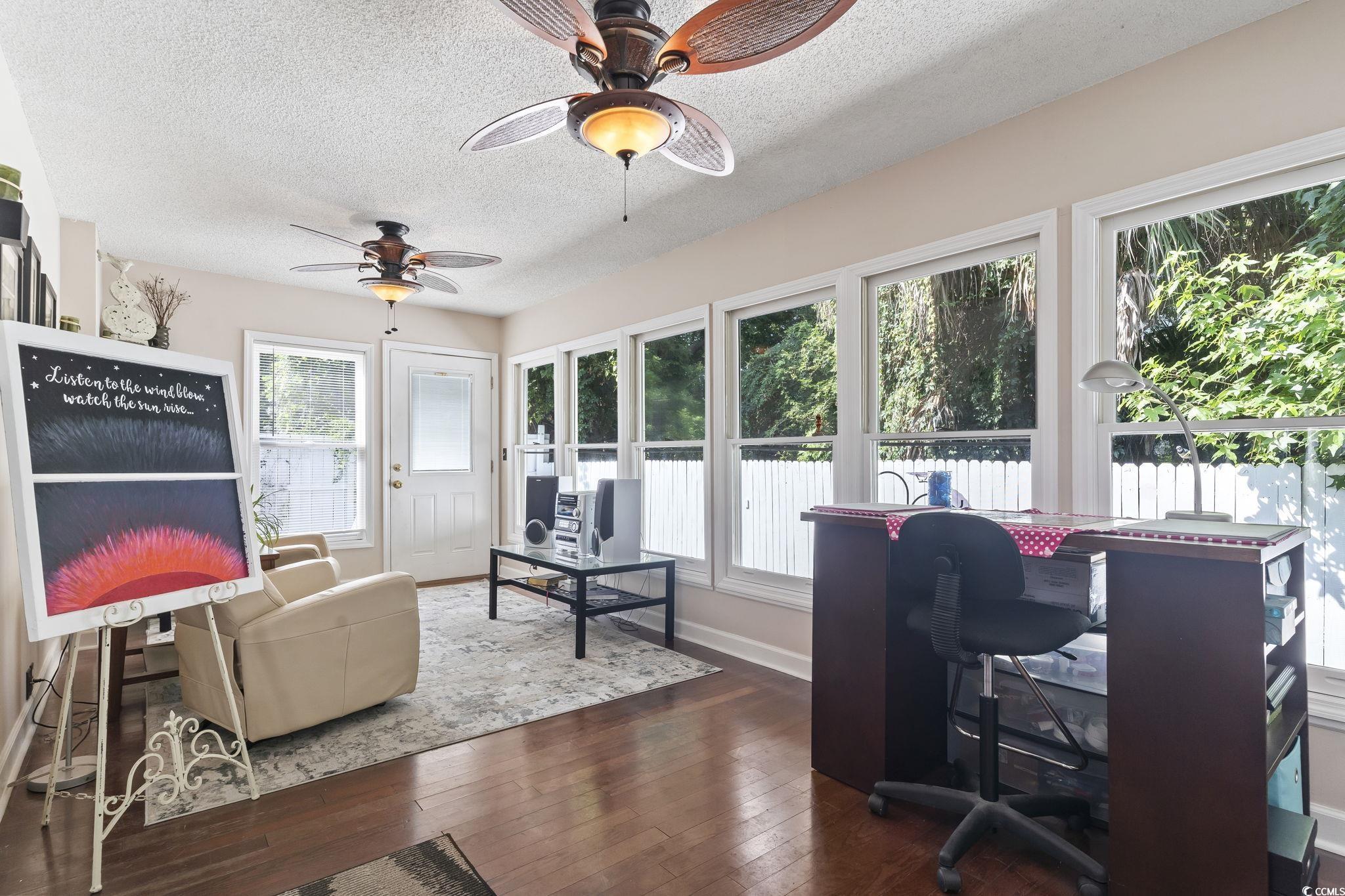 1575 Victoria Ln. Property Photo 18