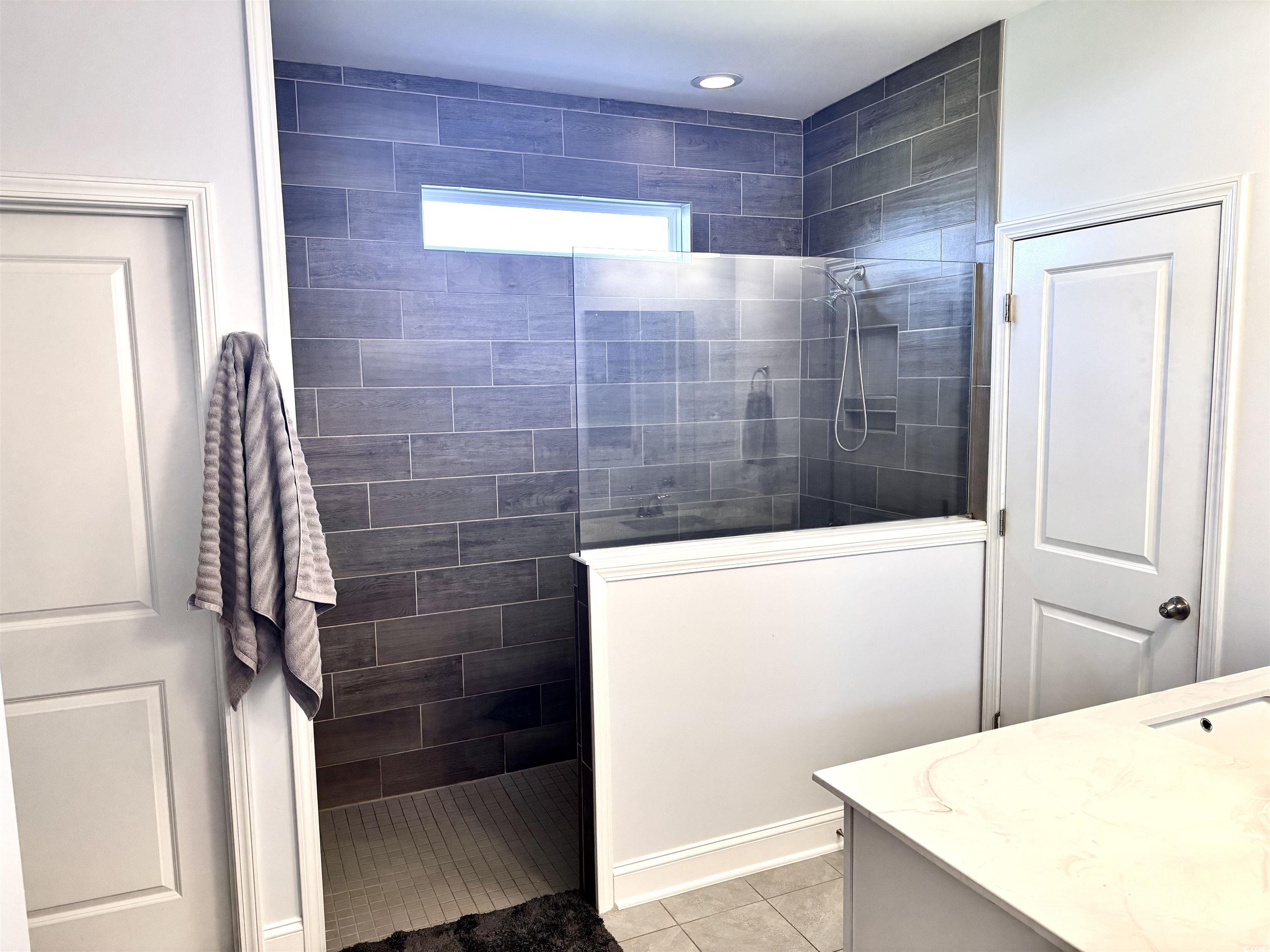 405 Spring View Ct. Property Photo 15