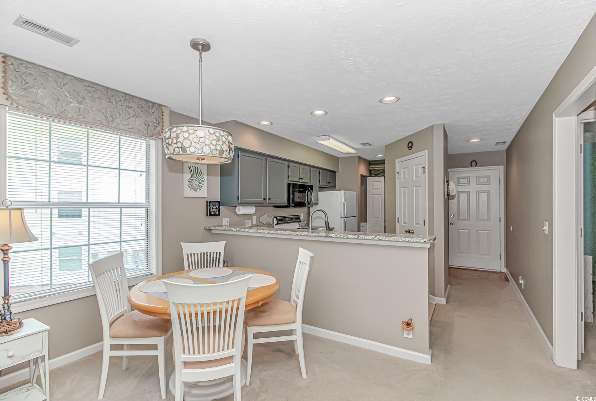 650 Tupelo Ln. Property Photo 11
