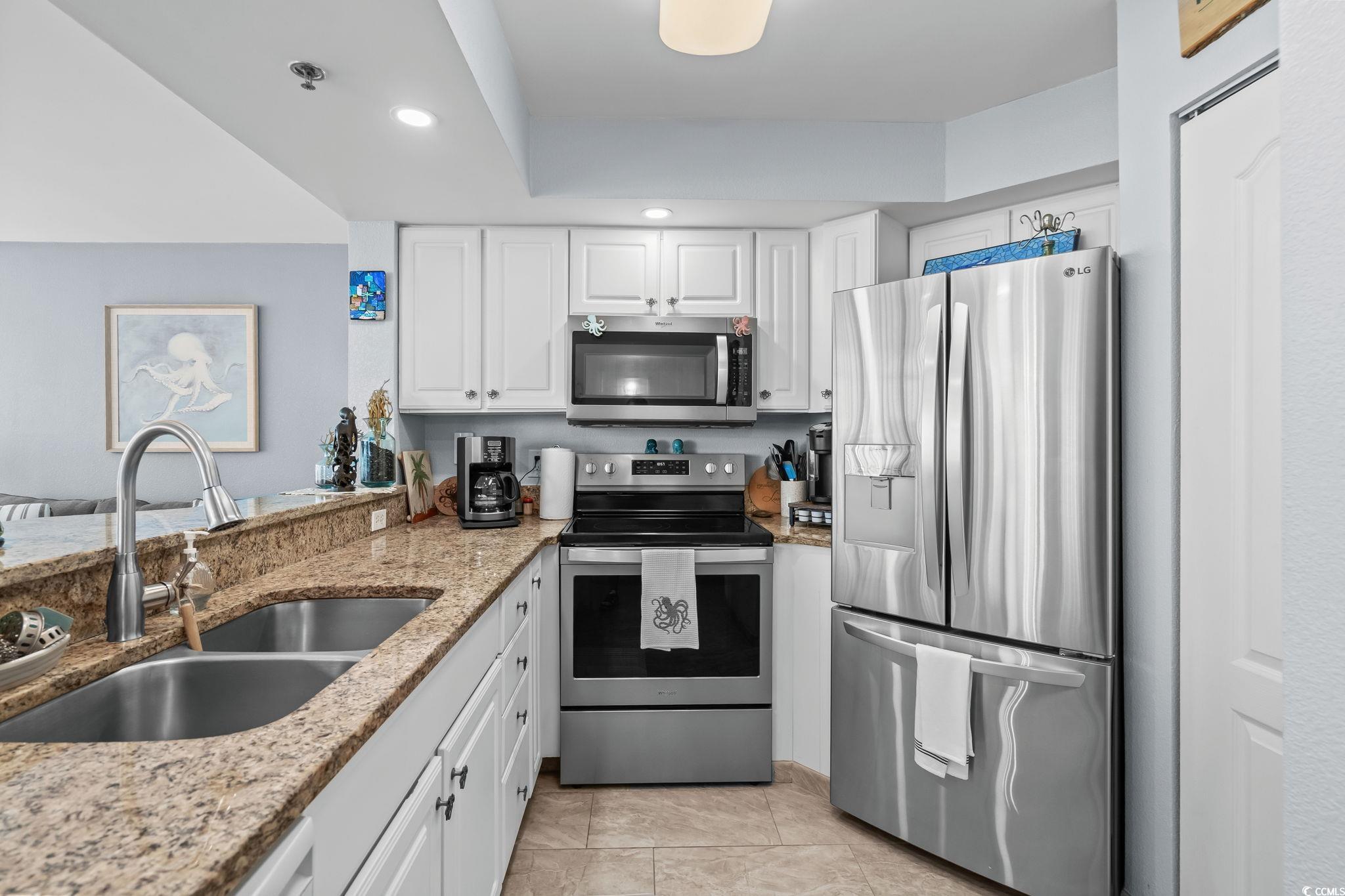 2504 N Ocean Blvd. Property Photo 11
