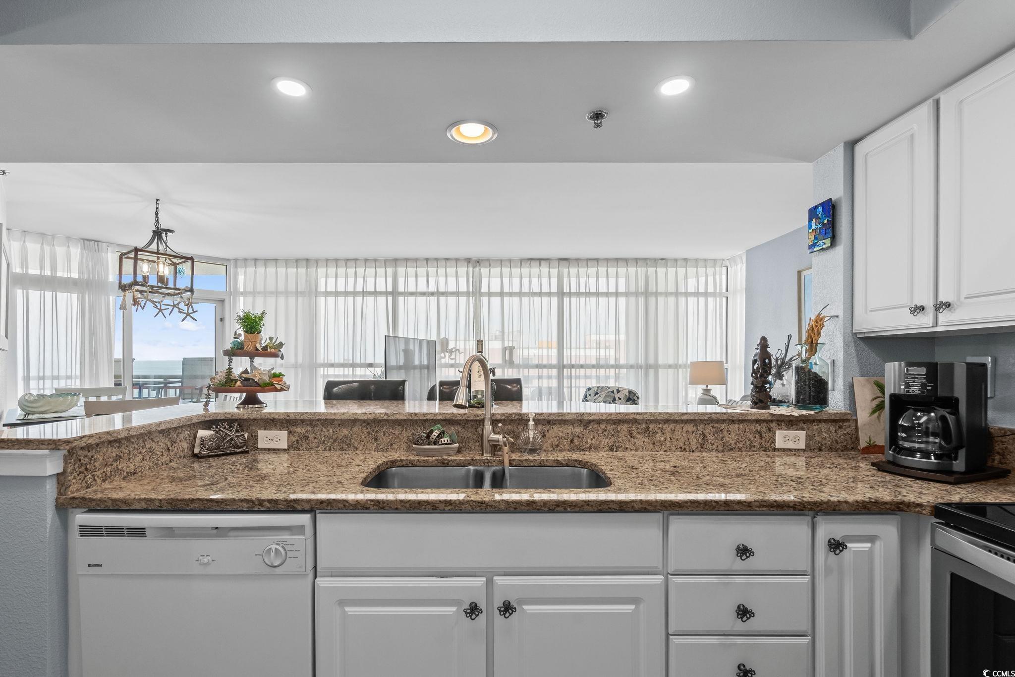 2504 N Ocean Blvd. Property Photo 12