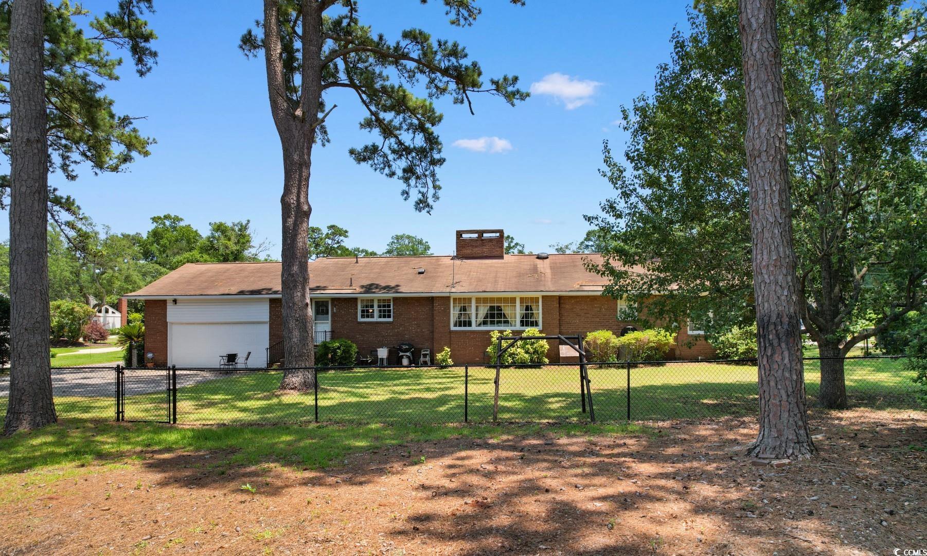 207 Green Lake Dr. Property Photo 33