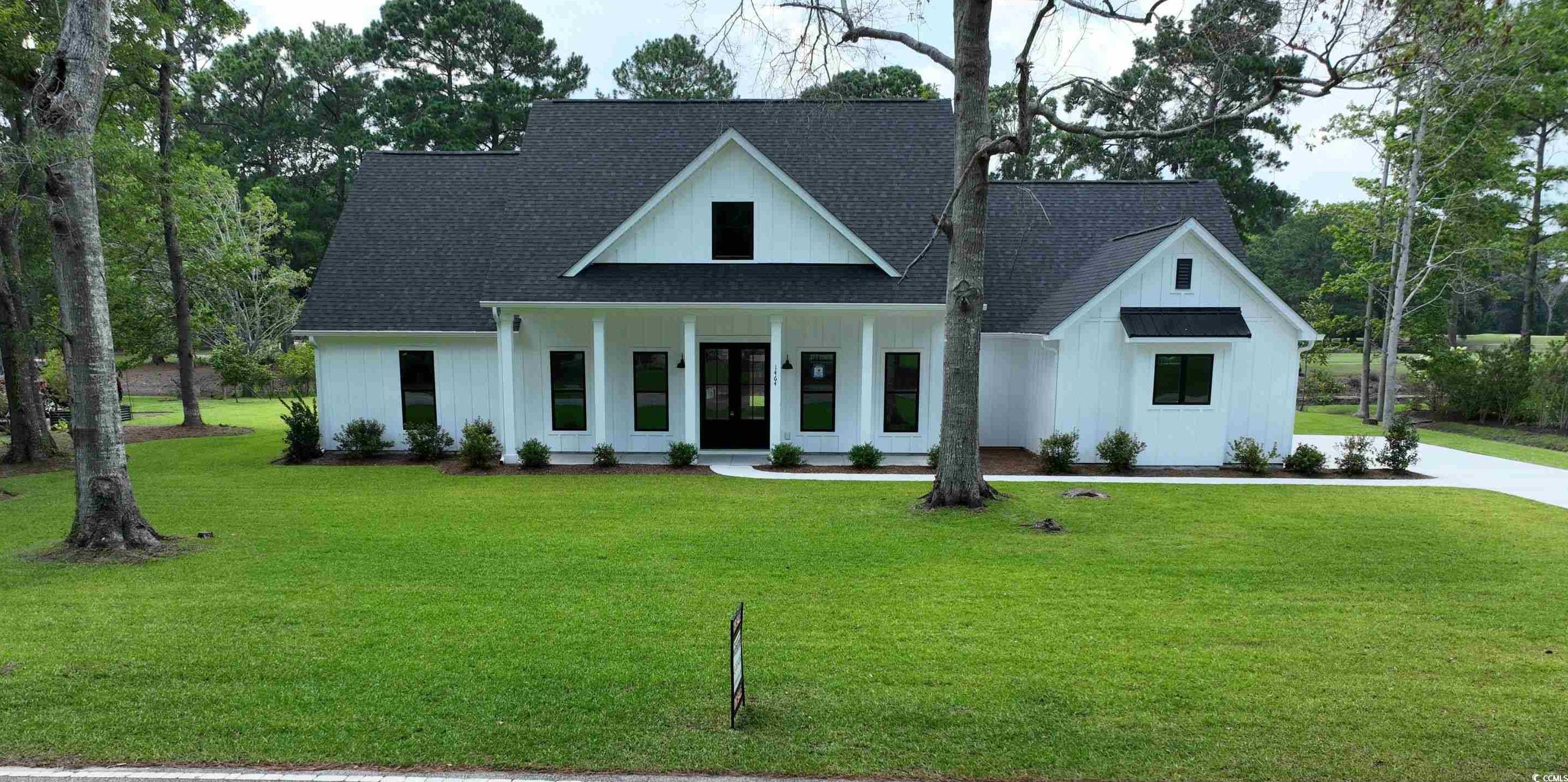 1464 Hawthorn Dr. Property Photo 1
