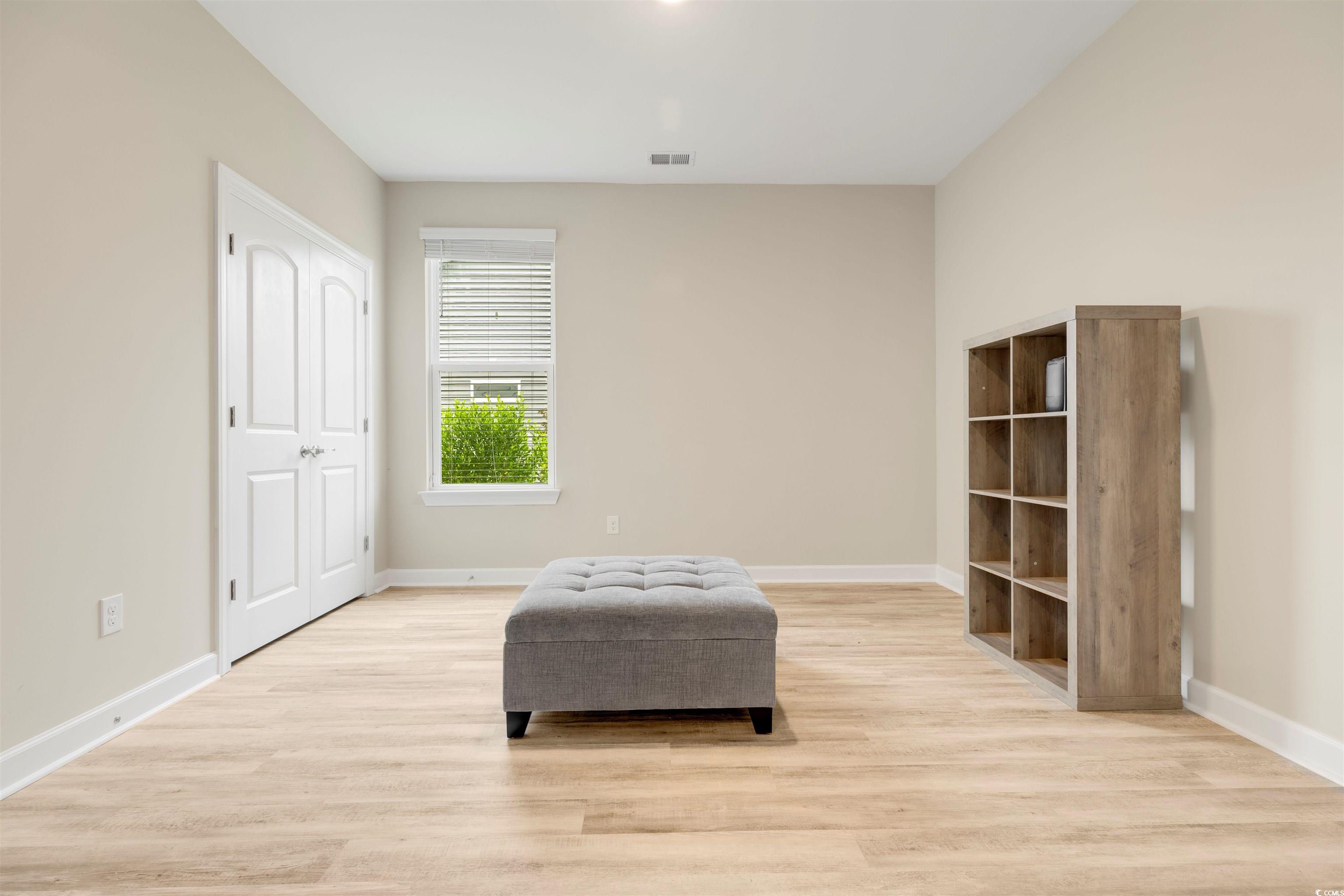 5087 Sundrop Ln. Property Photo 8