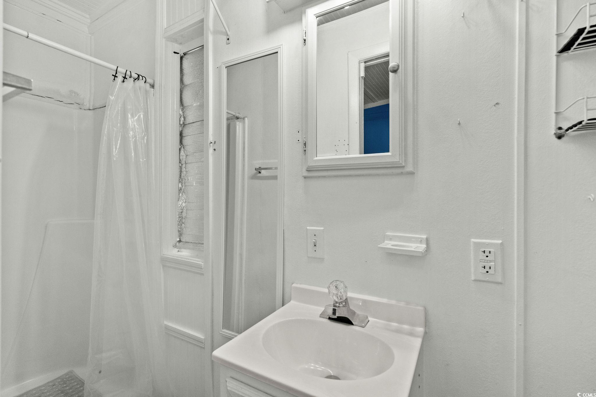 6001 - Z9 S Kings Hwy. Property Photo 19