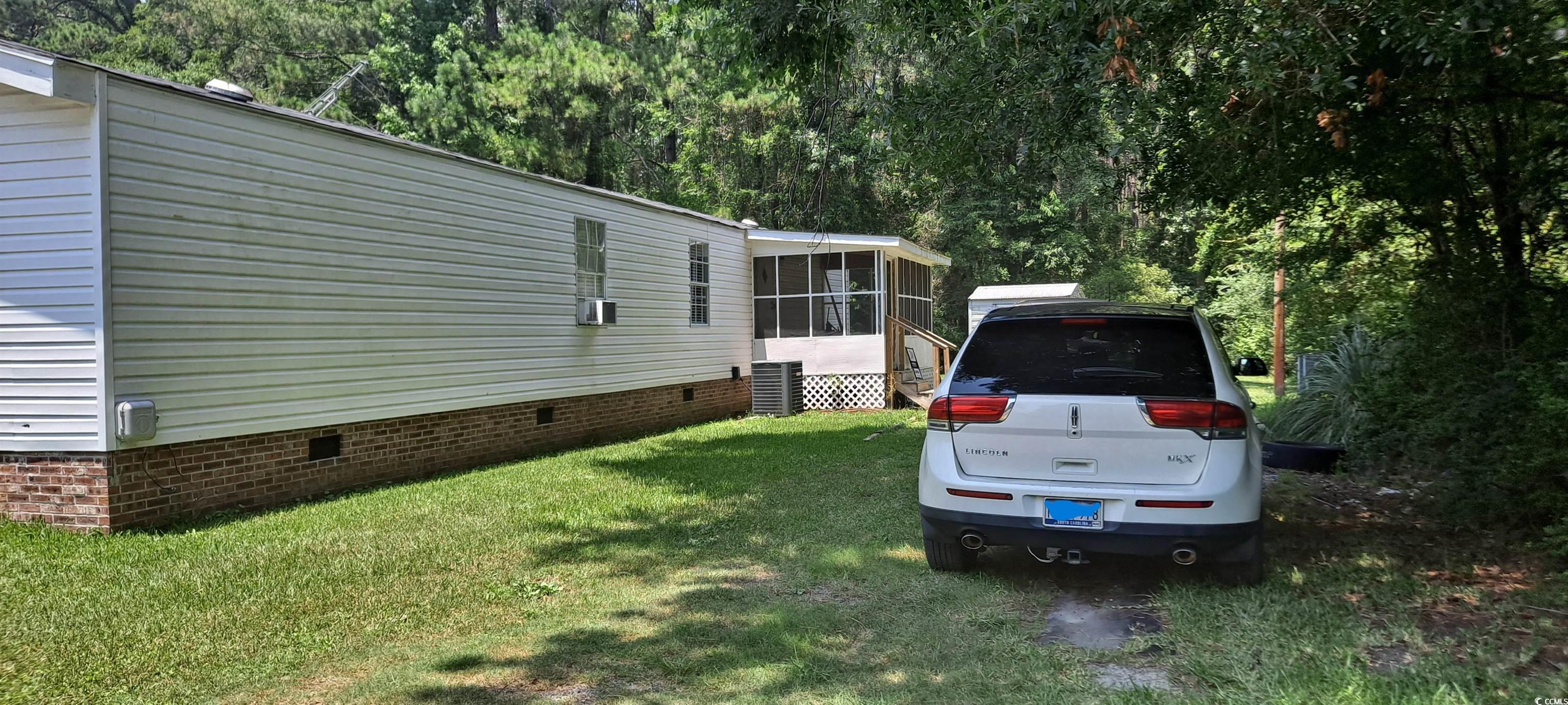 75 Page Ln. Property Photo 4