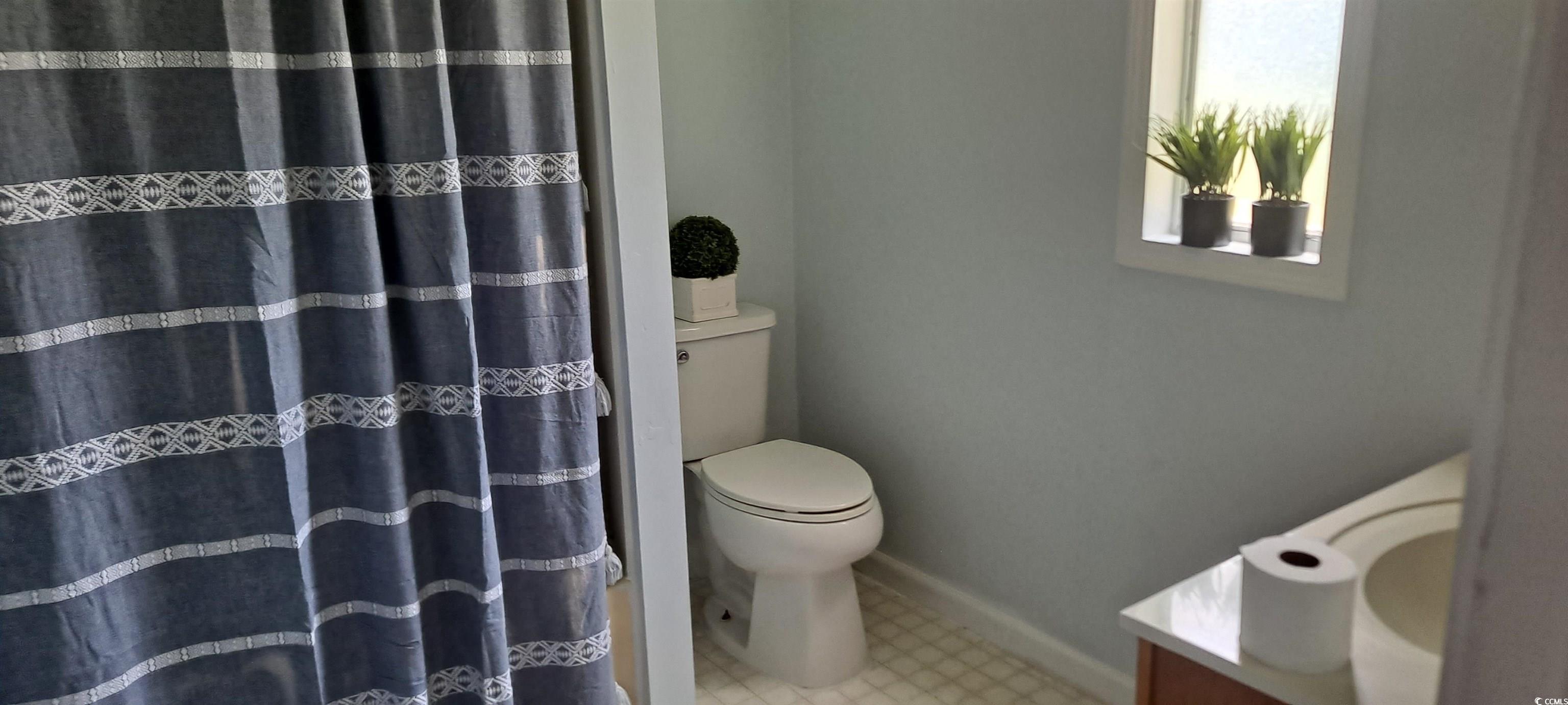 75 Page Ln. Property Photo 14