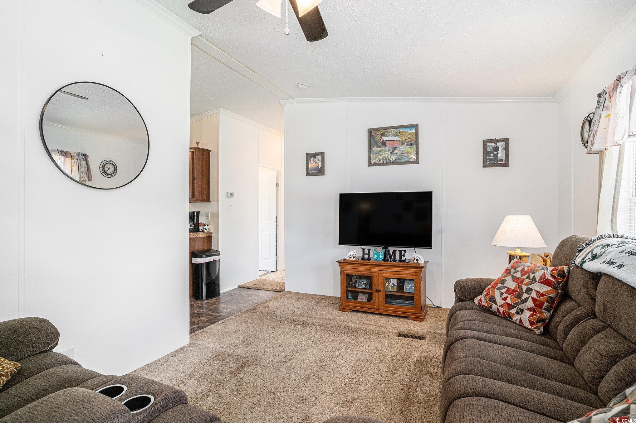 1043 Leebury Ln. Property Photo 11