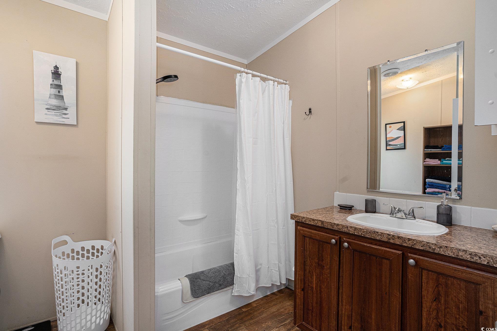 1043 Leebury Ln. Property Photo 22