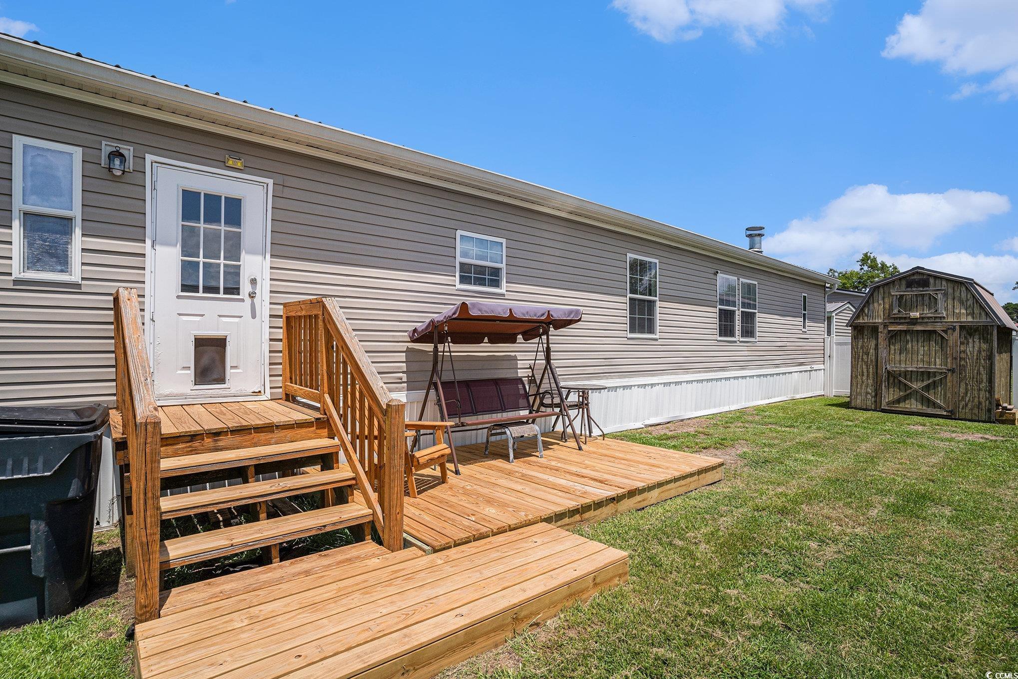 1043 Leebury Ln. Property Photo 24