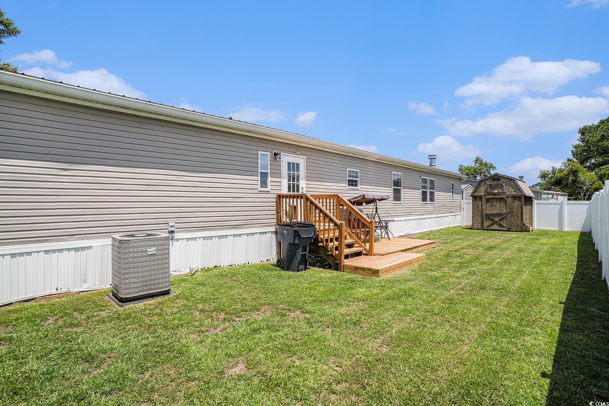 1043 Leebury Ln. Property Photo 26