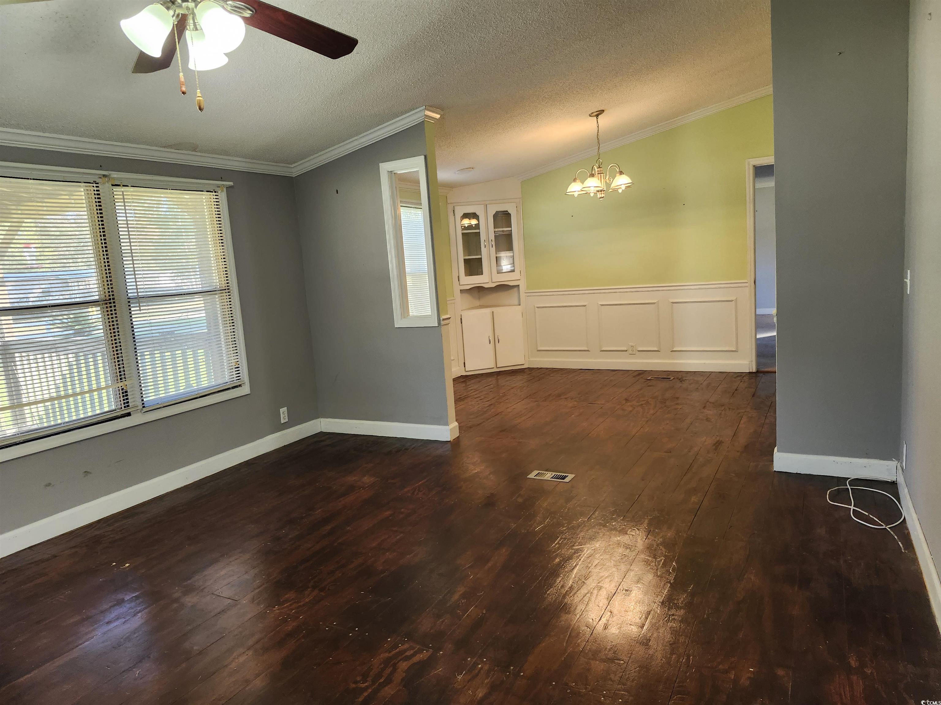 6034 Woodhurst Dr. Property Photo 7