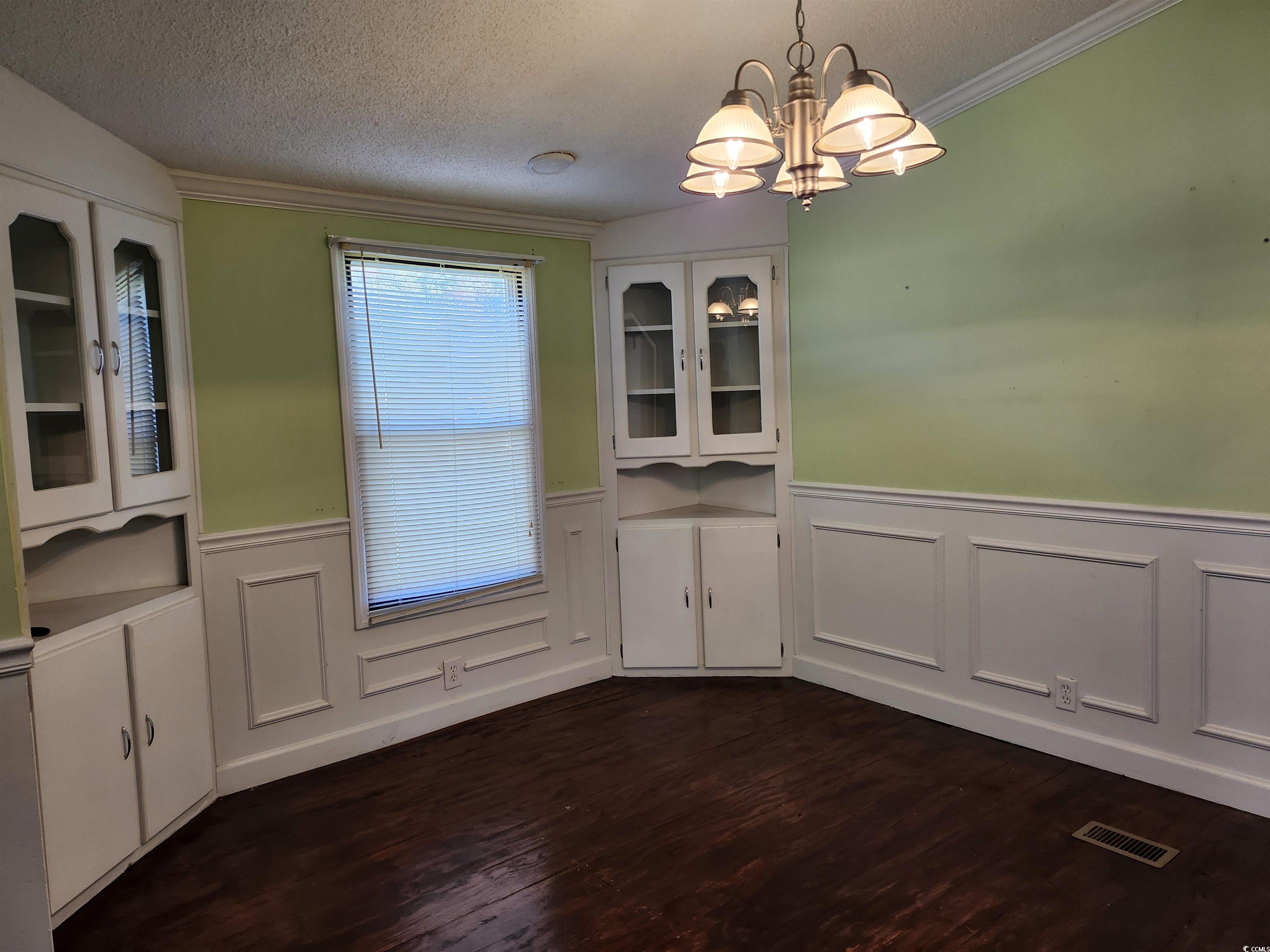 6034 Woodhurst Dr. Property Photo 8